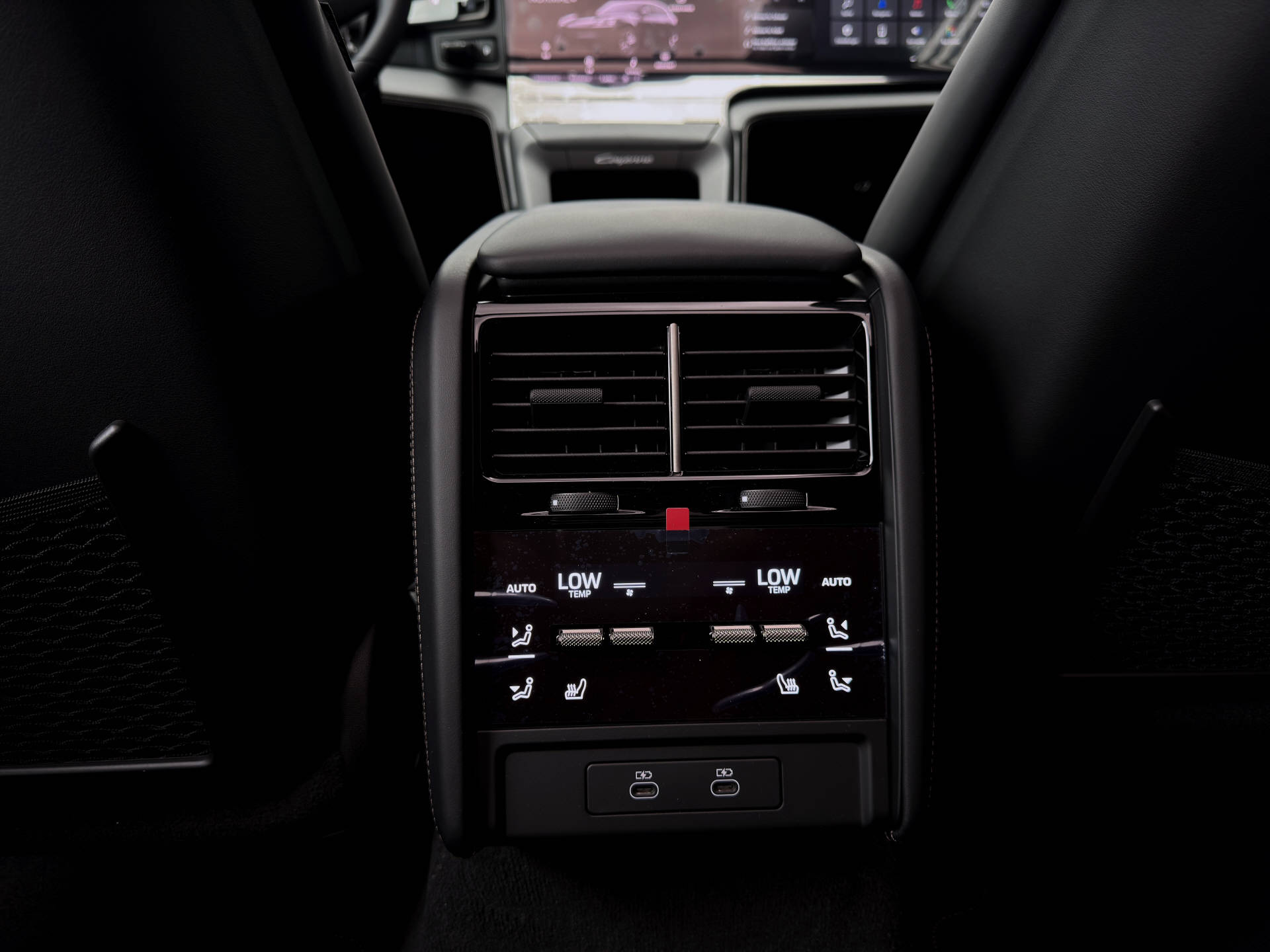 PORSCHE Cayenne Electric Turbo-image-12