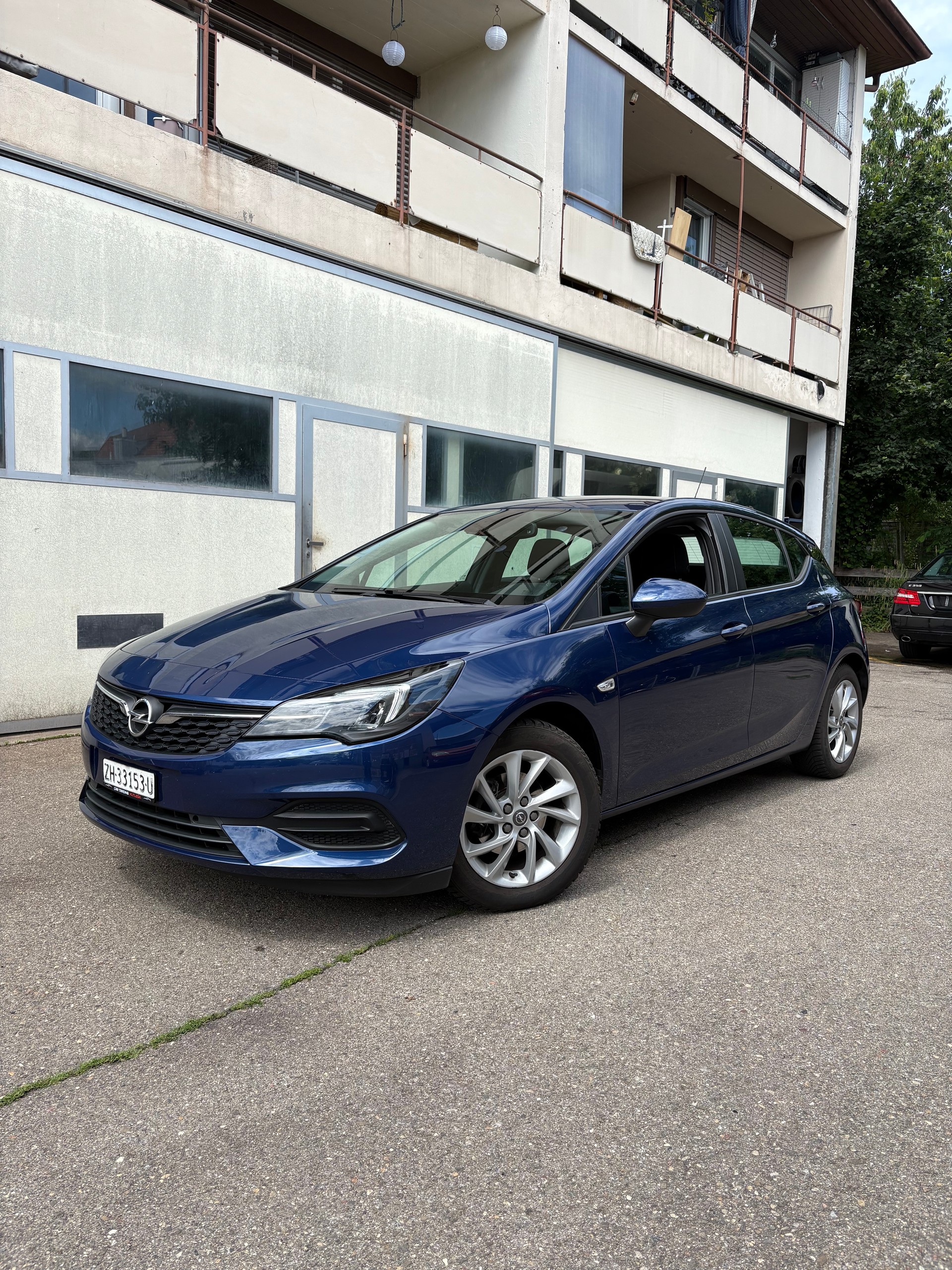 OPEL Astra 1.2i Turbo Edition