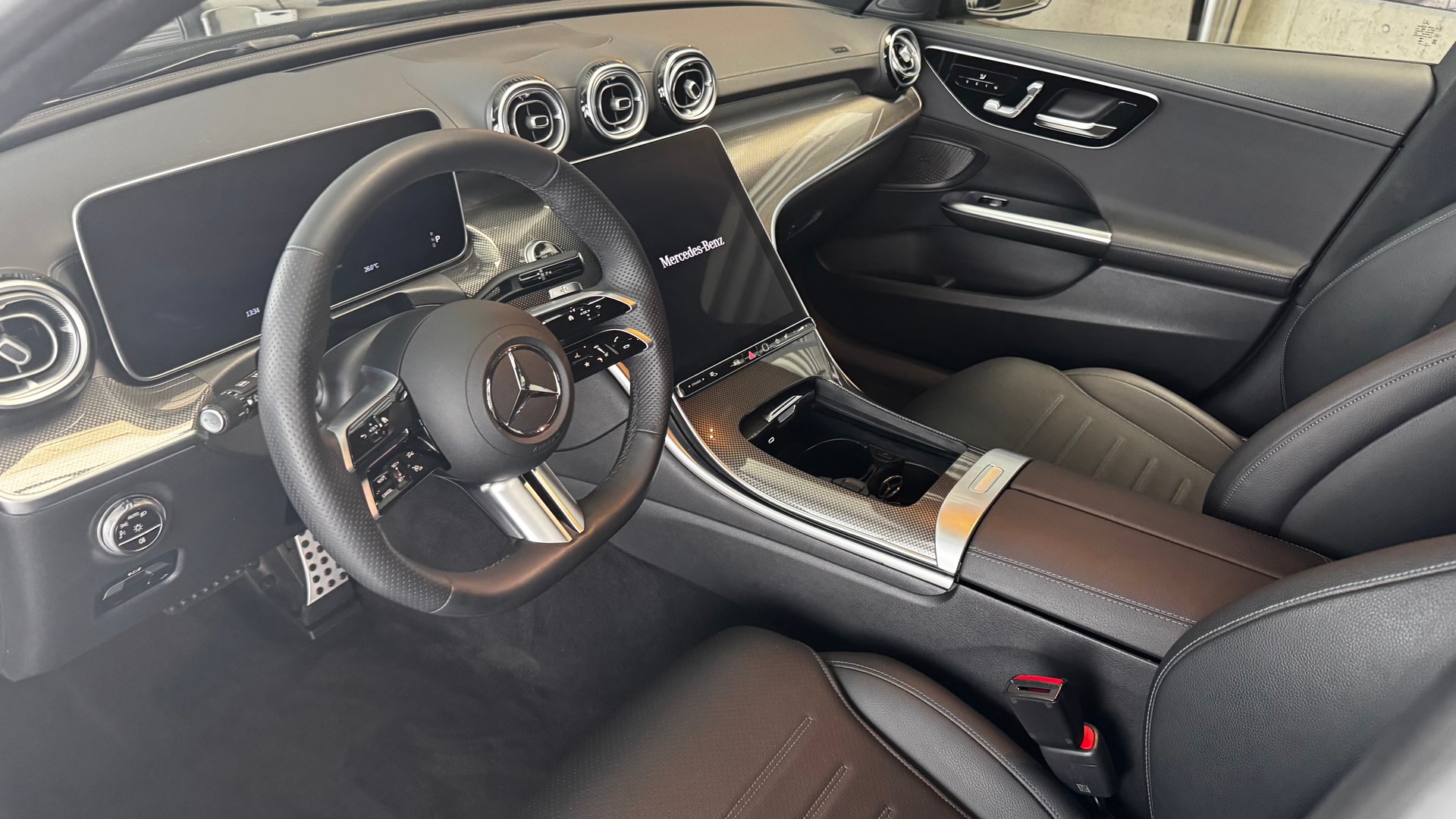 MERCEDES-BENZ C 220 d Swiss Star AMG Line 4matic Kombi-image-13