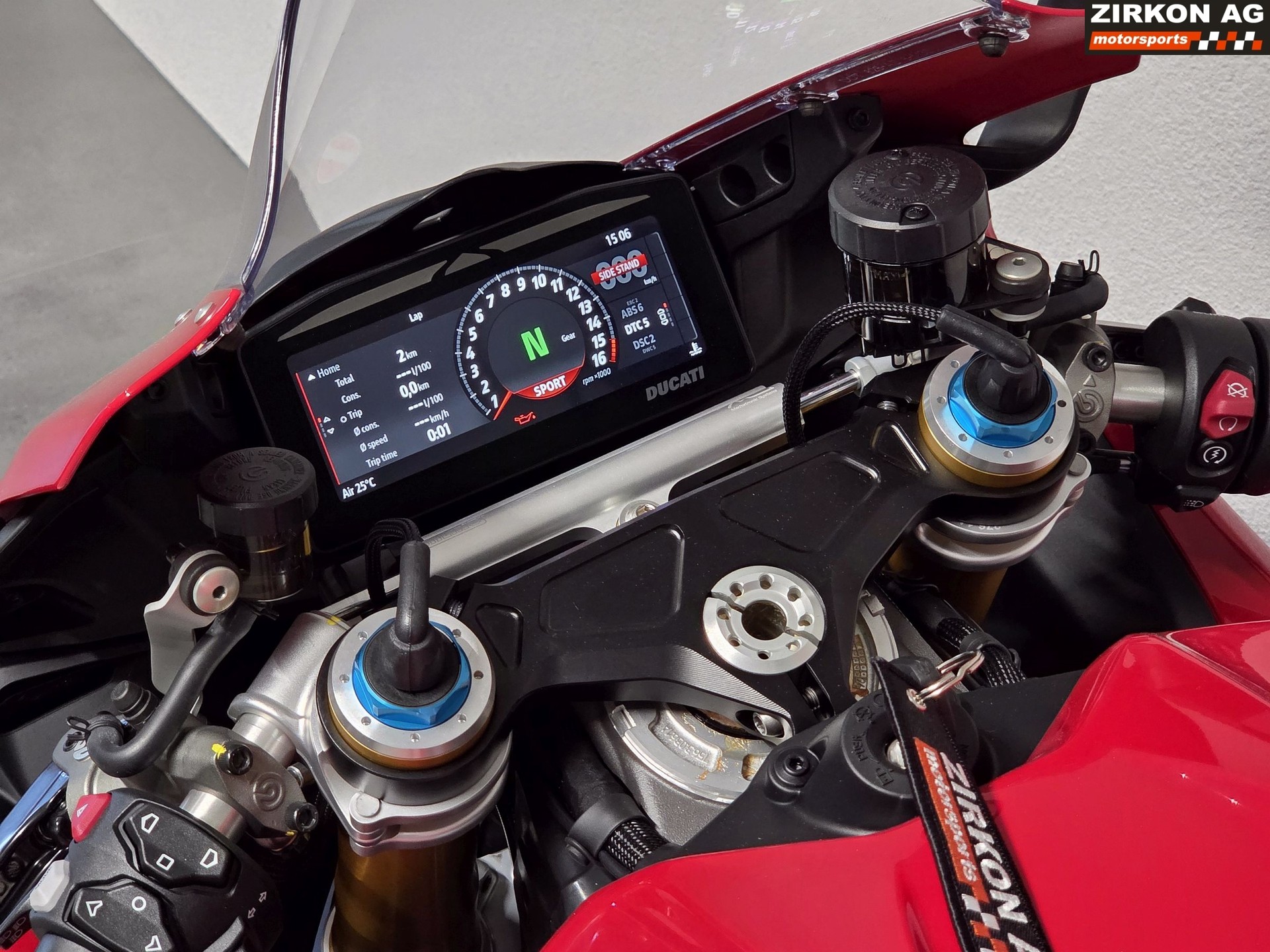 DUCATI Panigale V4 S-image-13