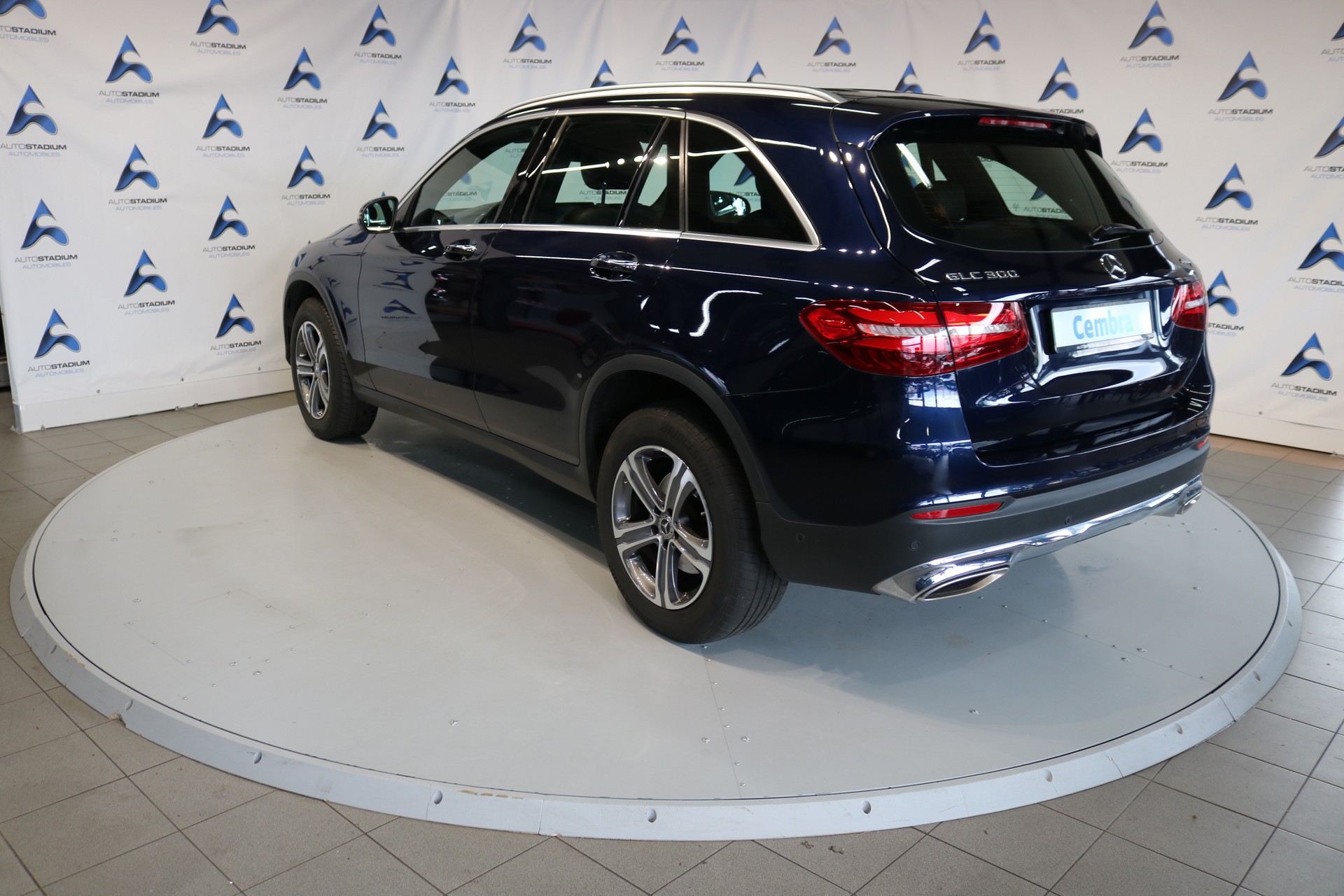MERCEDES-BENZ GLC 300 4Matic Exclusive 9G-Tronic-image-15