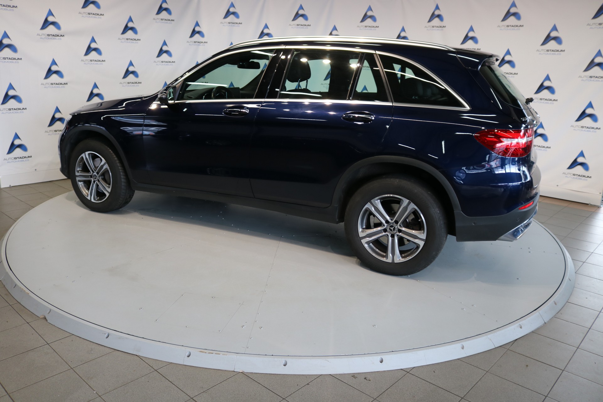 MERCEDES-BENZ GLC 300 4Matic Exclusive 9G-Tronic-image-14