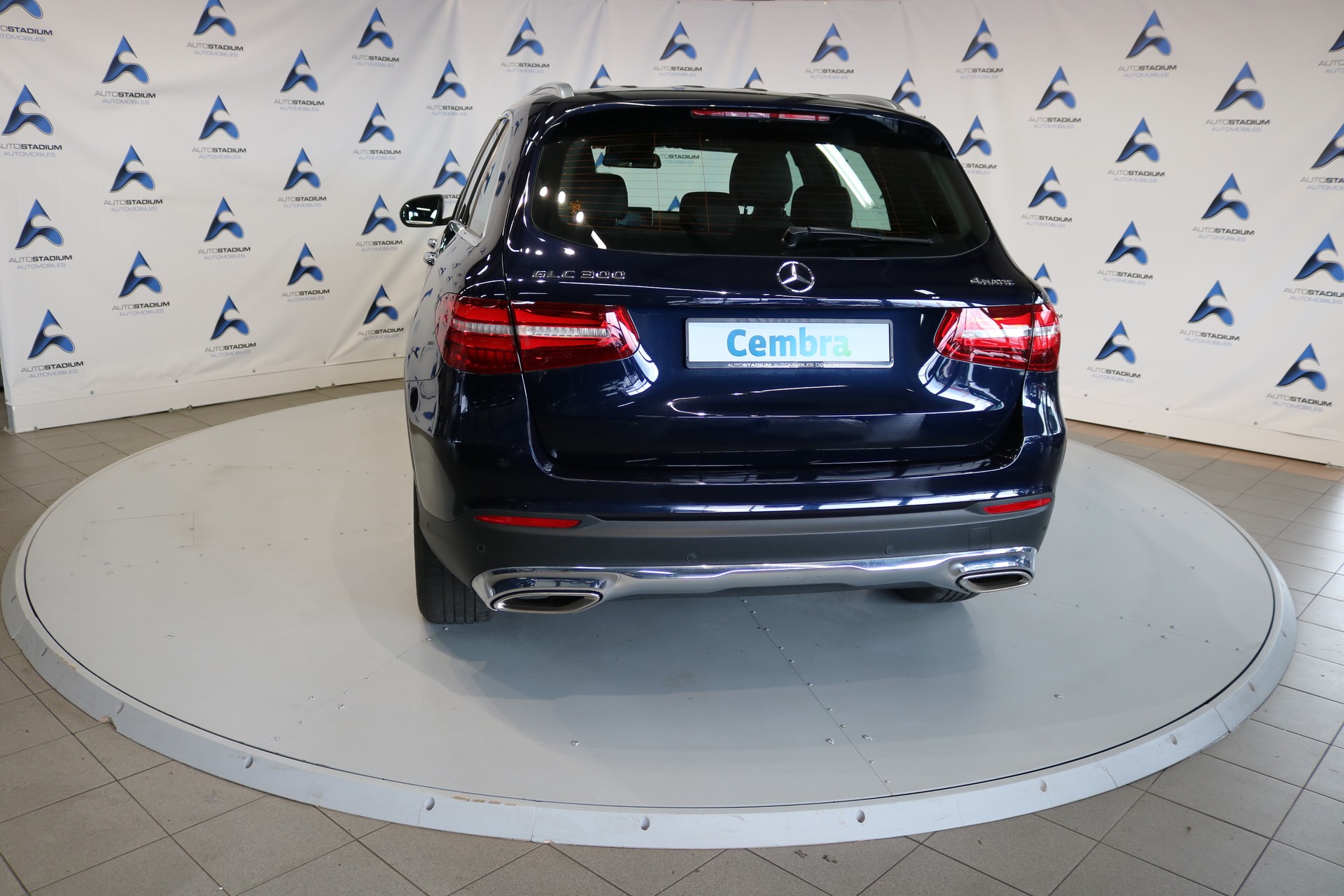 MERCEDES-BENZ GLC 300 4Matic Exclusive 9G-Tronic-image-16