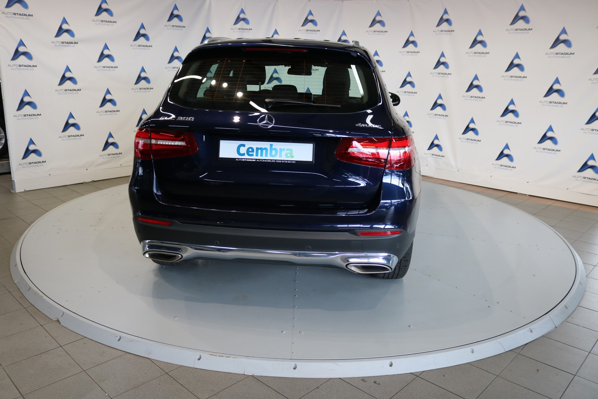 MERCEDES-BENZ GLC 300 4Matic Exclusive 9G-Tronic-image-17