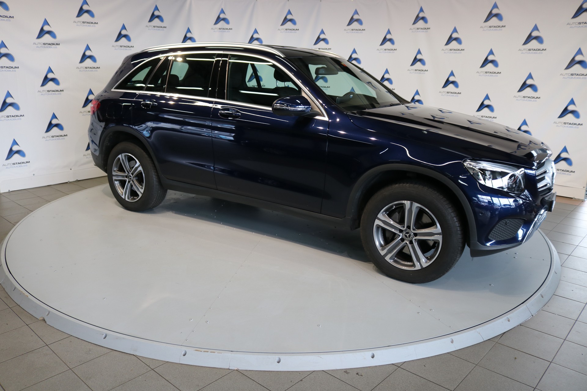 MERCEDES-BENZ GLC 300 4Matic Exclusive 9G-Tronic-image-21