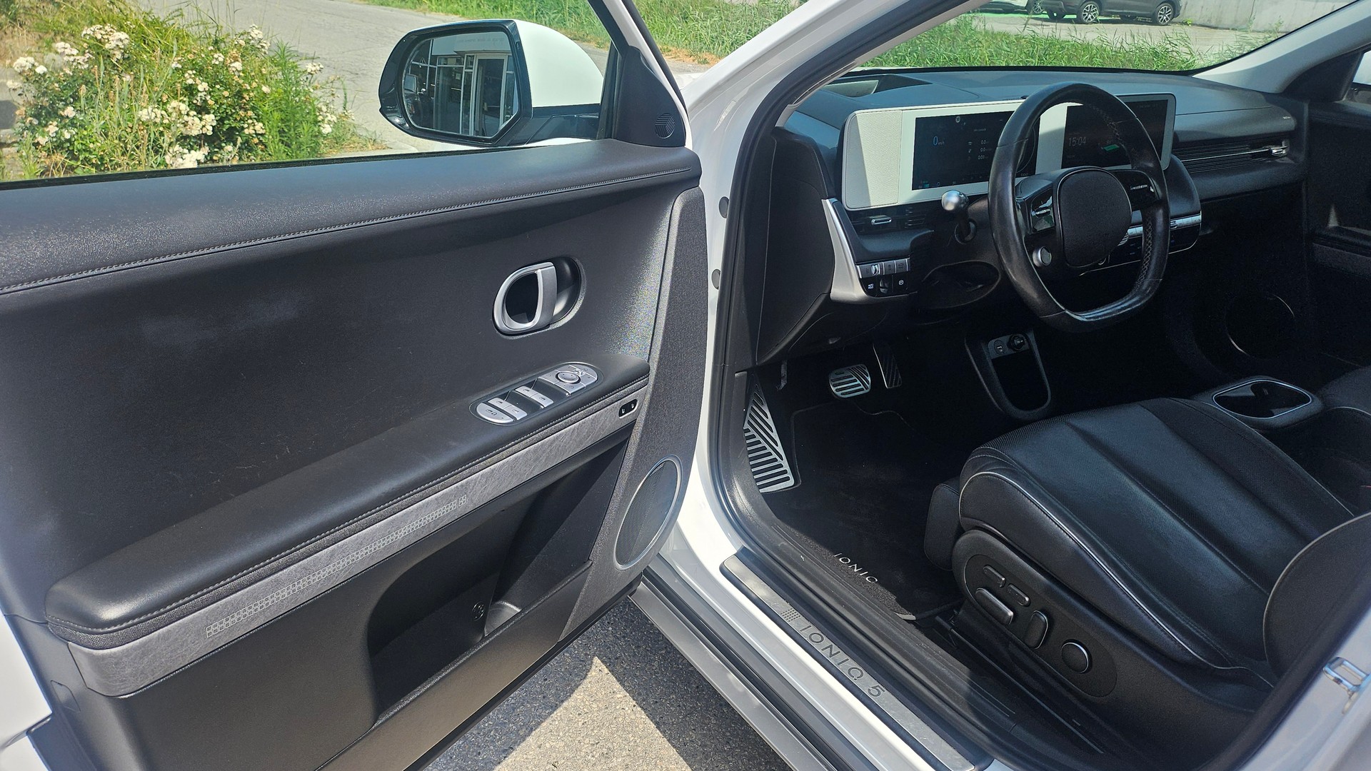 HYUNDAI Ioniq 5 72kWh First Edition 4WD-image-6