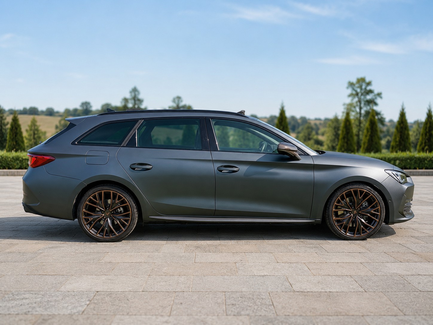 CUPRA CUPRA Leon ST VZ CUP ABT 370 PS 4Drive DSG-image-2