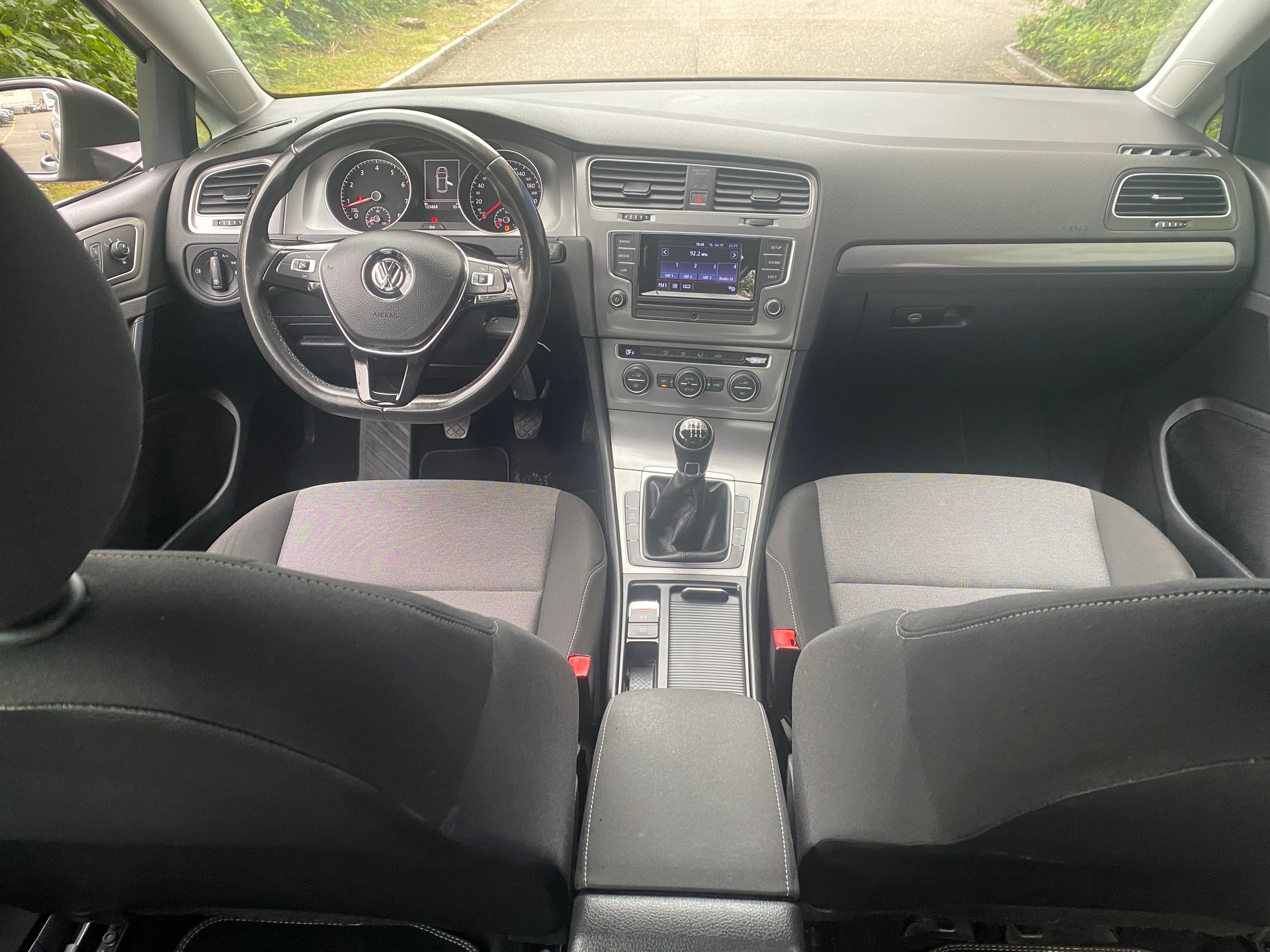 VW Golf 1.2 TSI Trendline-image-12