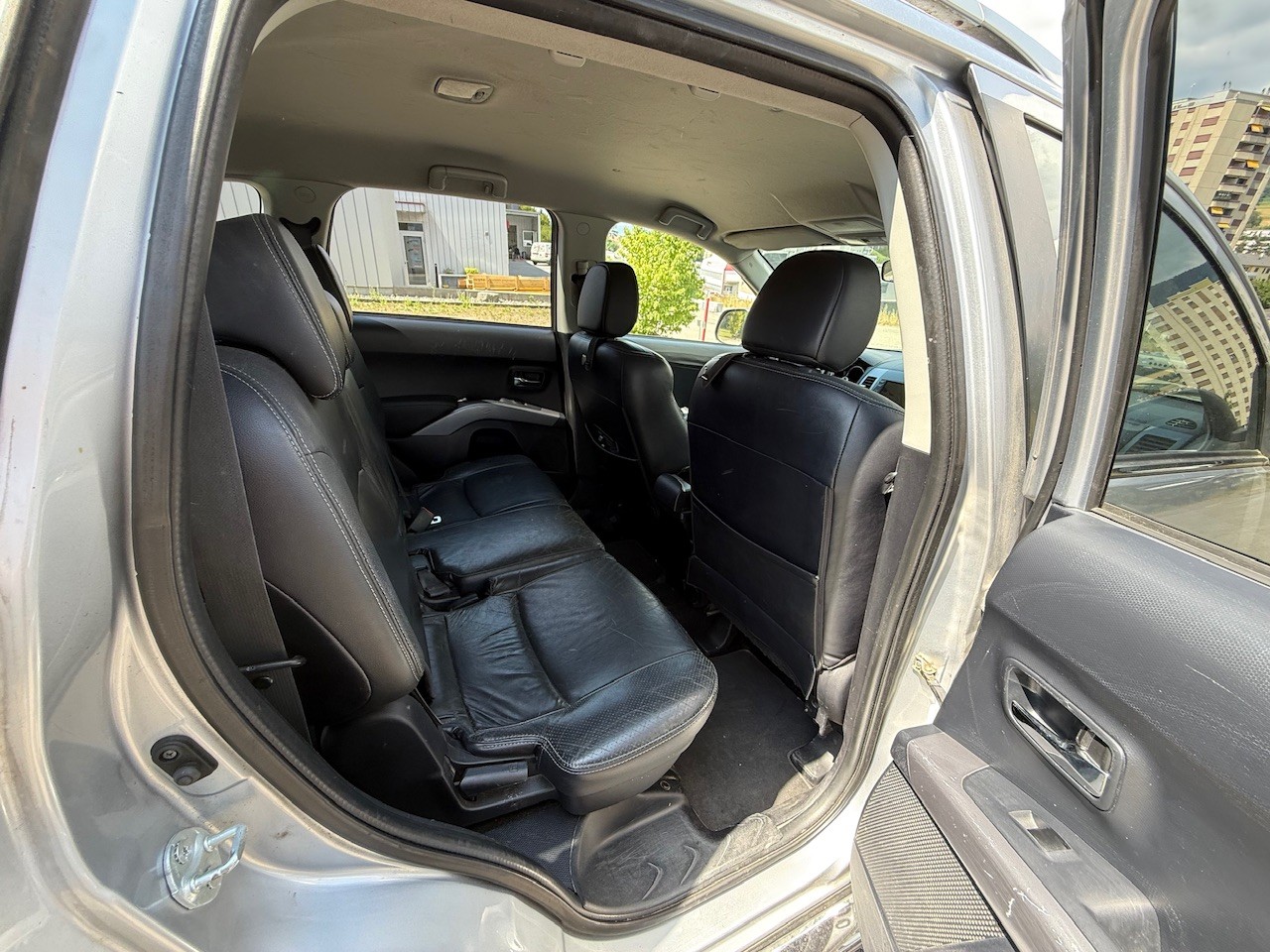 CITROEN C-Crosser 2.2 HDi Exclusive DCS6-image-8