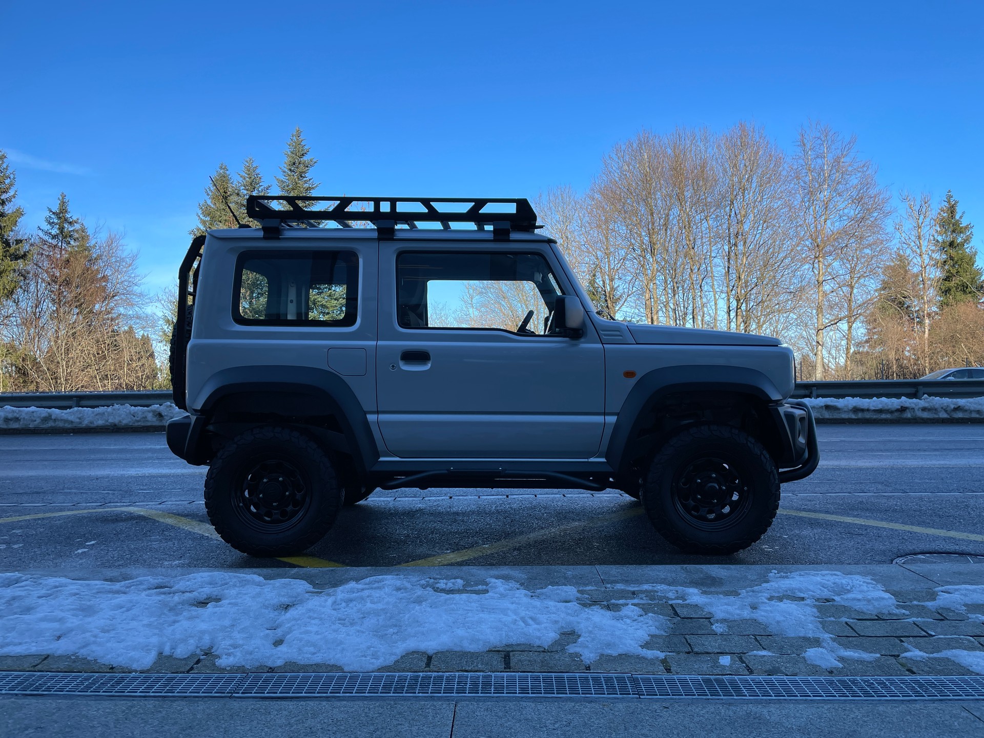 SUZUKI Jimny 1.5 Compact+ 4x4-showroom-element-3