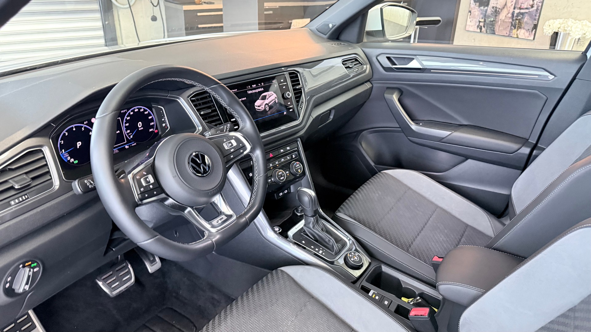 VW T-Roc 2.0 TSI Sport DSG 4motion-image-9