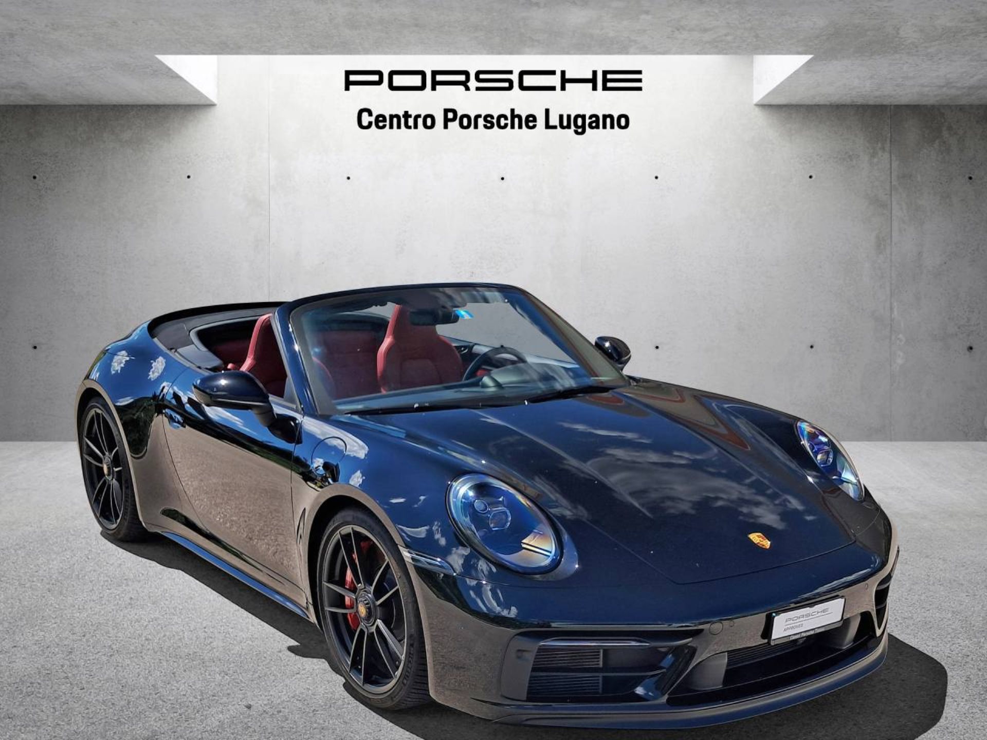 PORSCHE 911 Carrera 4 GTS Cabriolet (MY22)-image-5
