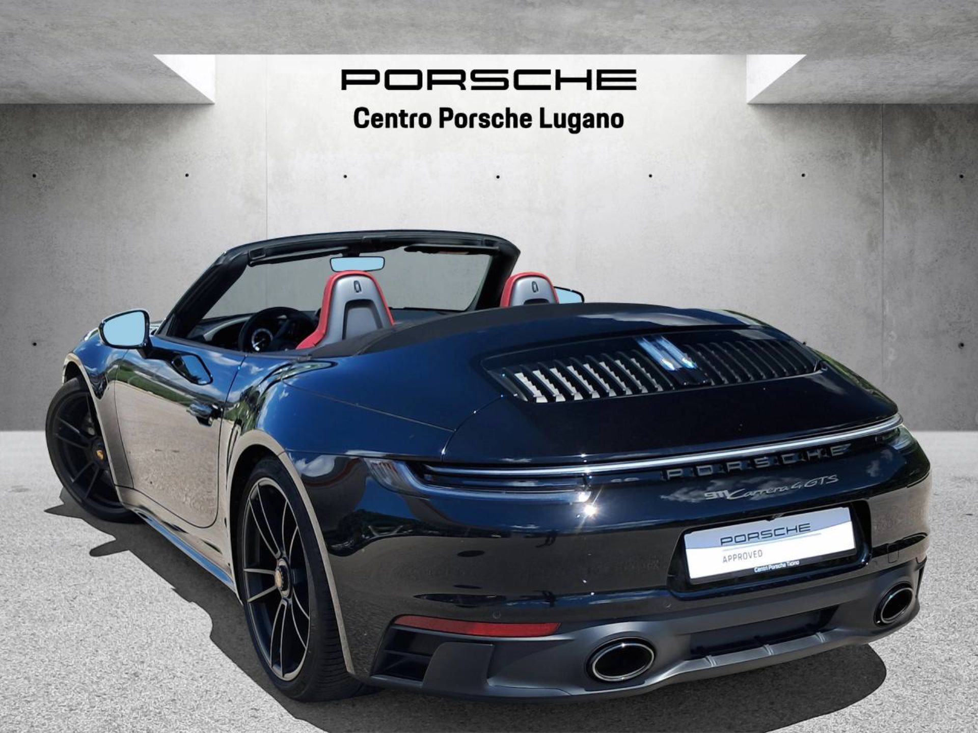 PORSCHE 911 Carrera 4 GTS Cabriolet (MY22)-showroom-element-2