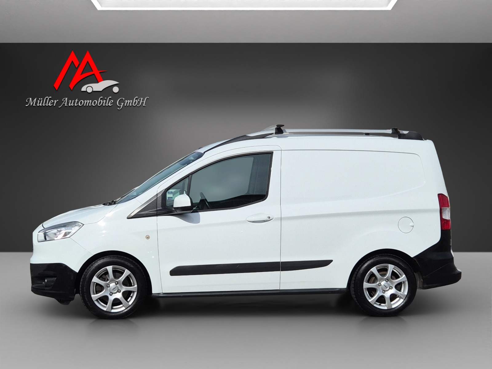 FORD Transit Courier Van 1.0 EcoBoost Trend-image-4