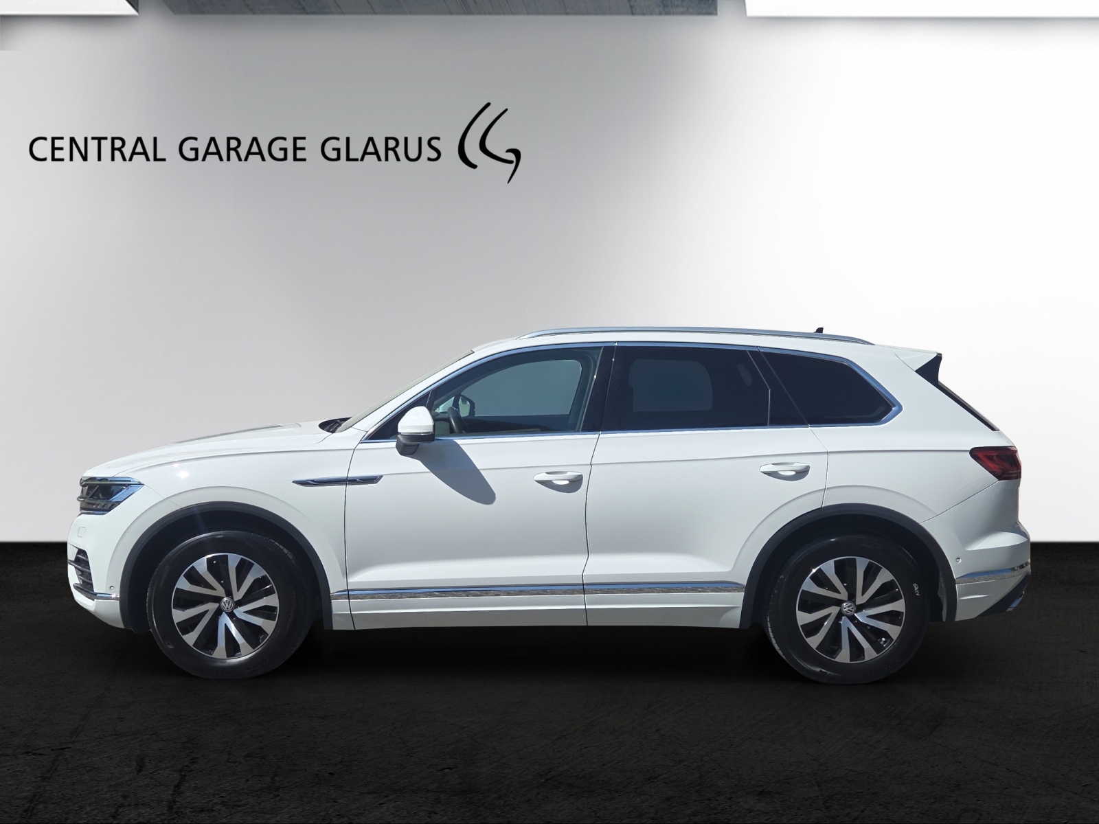 VW Touareg 3.0 TDI Atmosphere Tiptronic-showroom-element-3