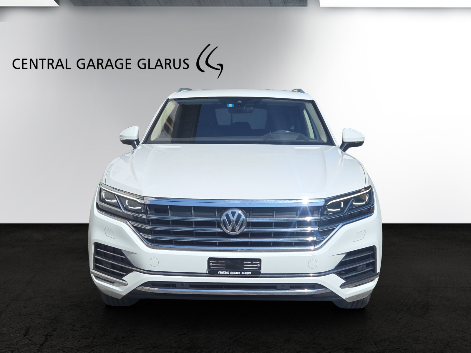 VW Touareg 3.0 TDI Atmosphere Tiptronic-showroom-element-2