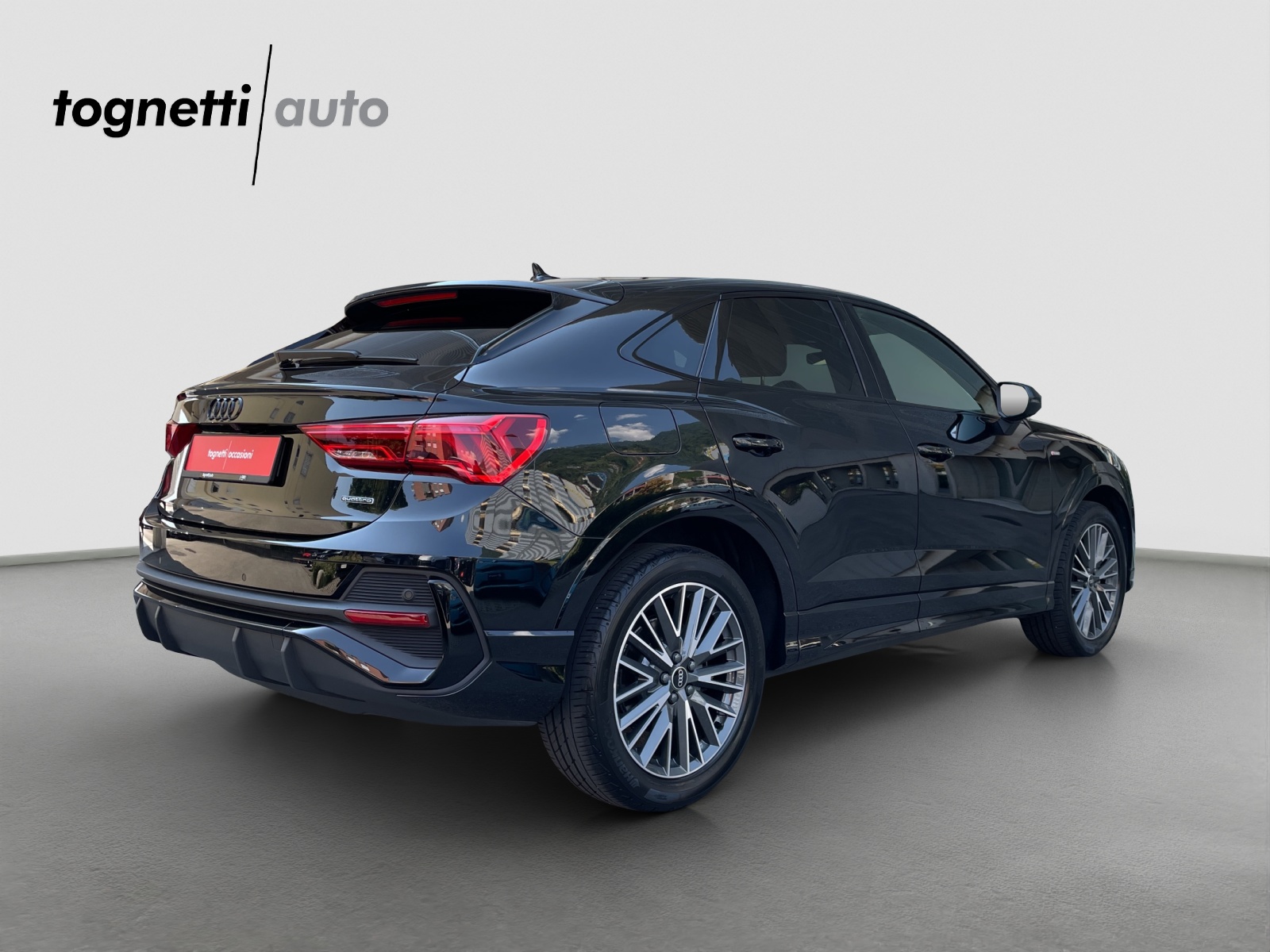 AUDI Q3 Sportback 40 TFSI S line quattro S-tronic-showroom-element-3