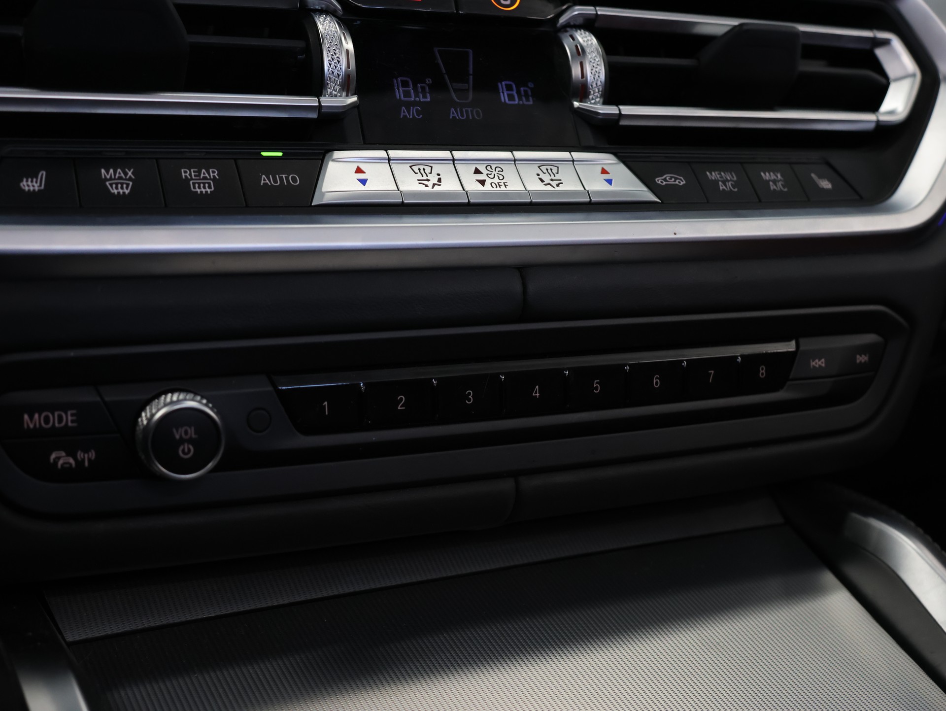 BMW M440i xDrive 48V Cabriolet Steptronic *Harman&Kardon*360 Kamera*-image-19