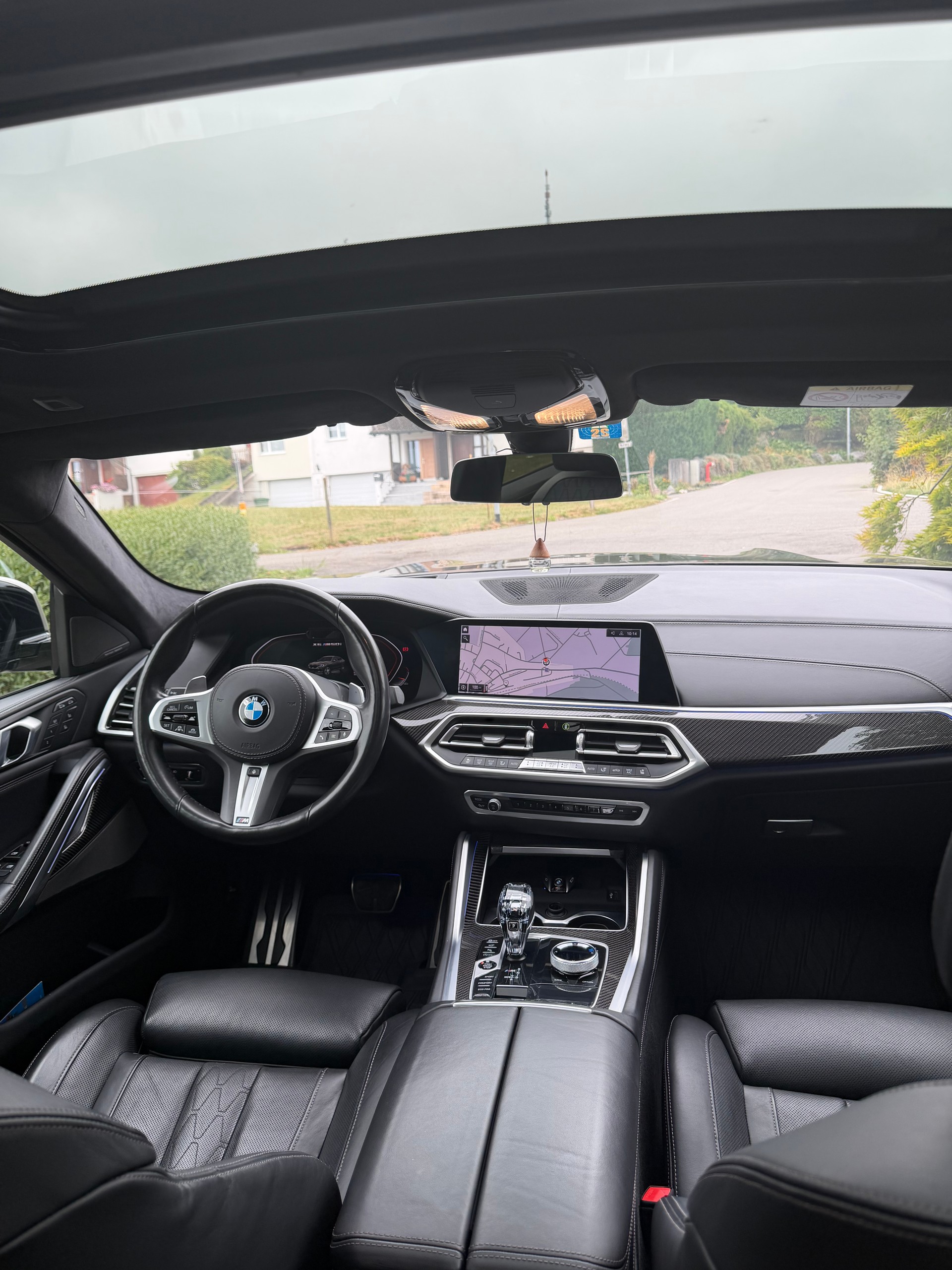 BMW X6 M50i-image-19