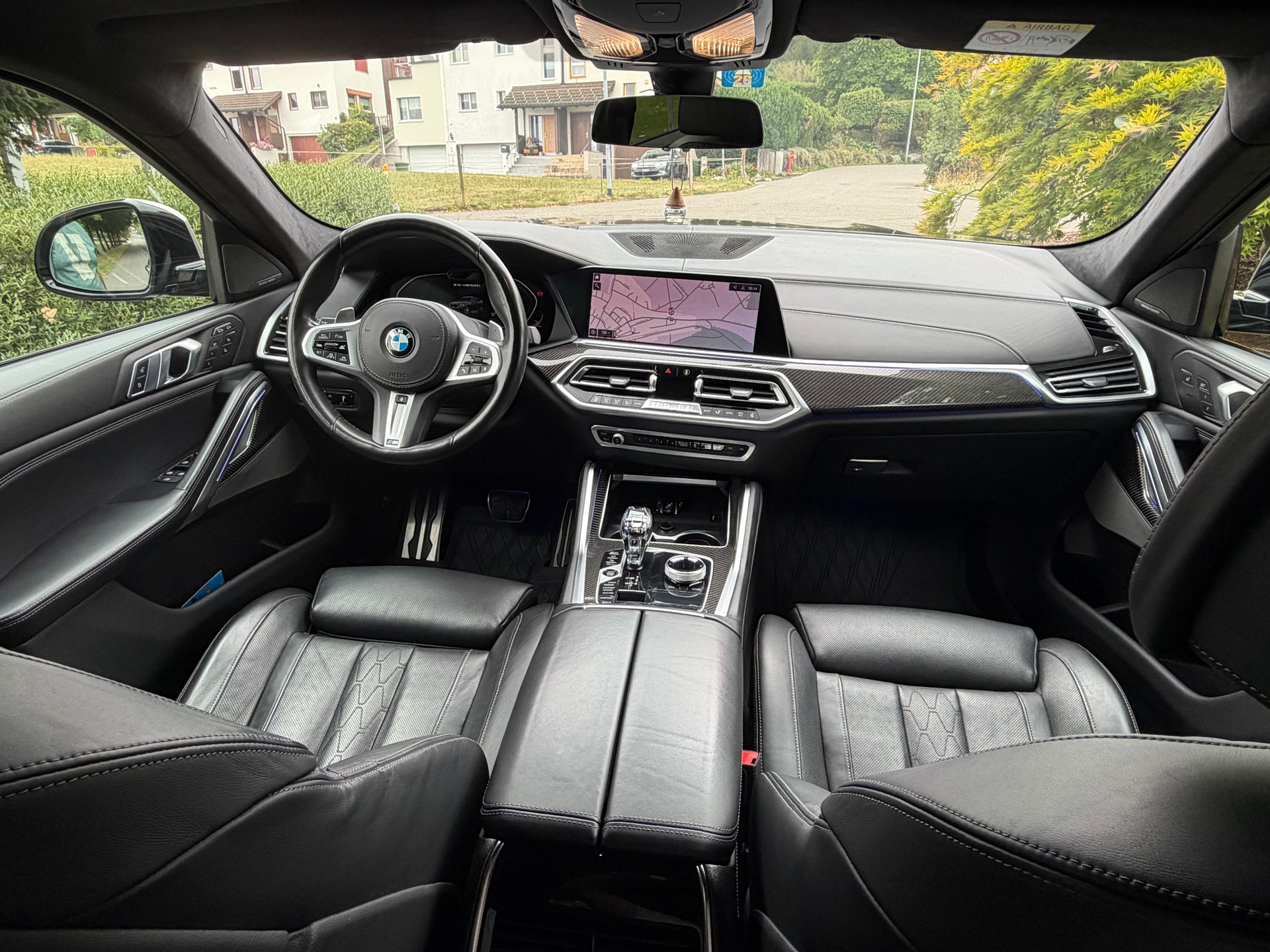 BMW X6 M50i-image-9