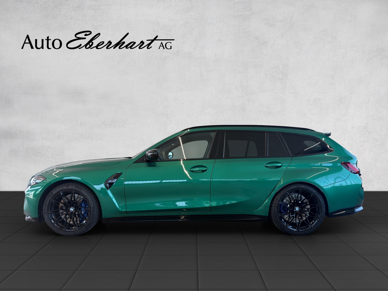 BMW M3 Touring xDrive Competition M-showroom-element-2
