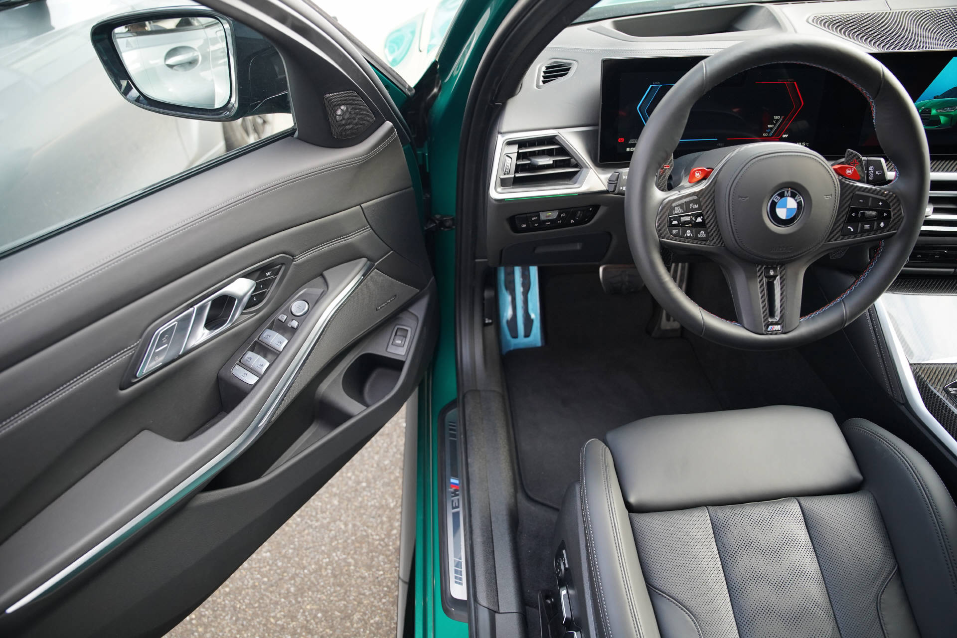 BMW M3 Touring xDrive Competition M-image-8