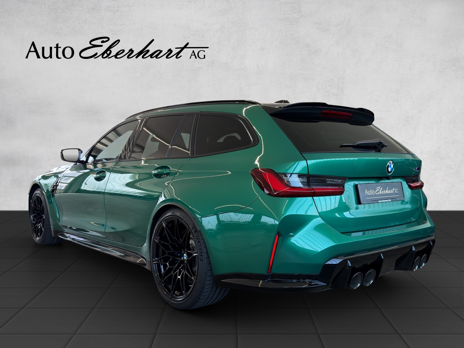BMW M3 Touring xDrive Competition M-showroom-element-1
