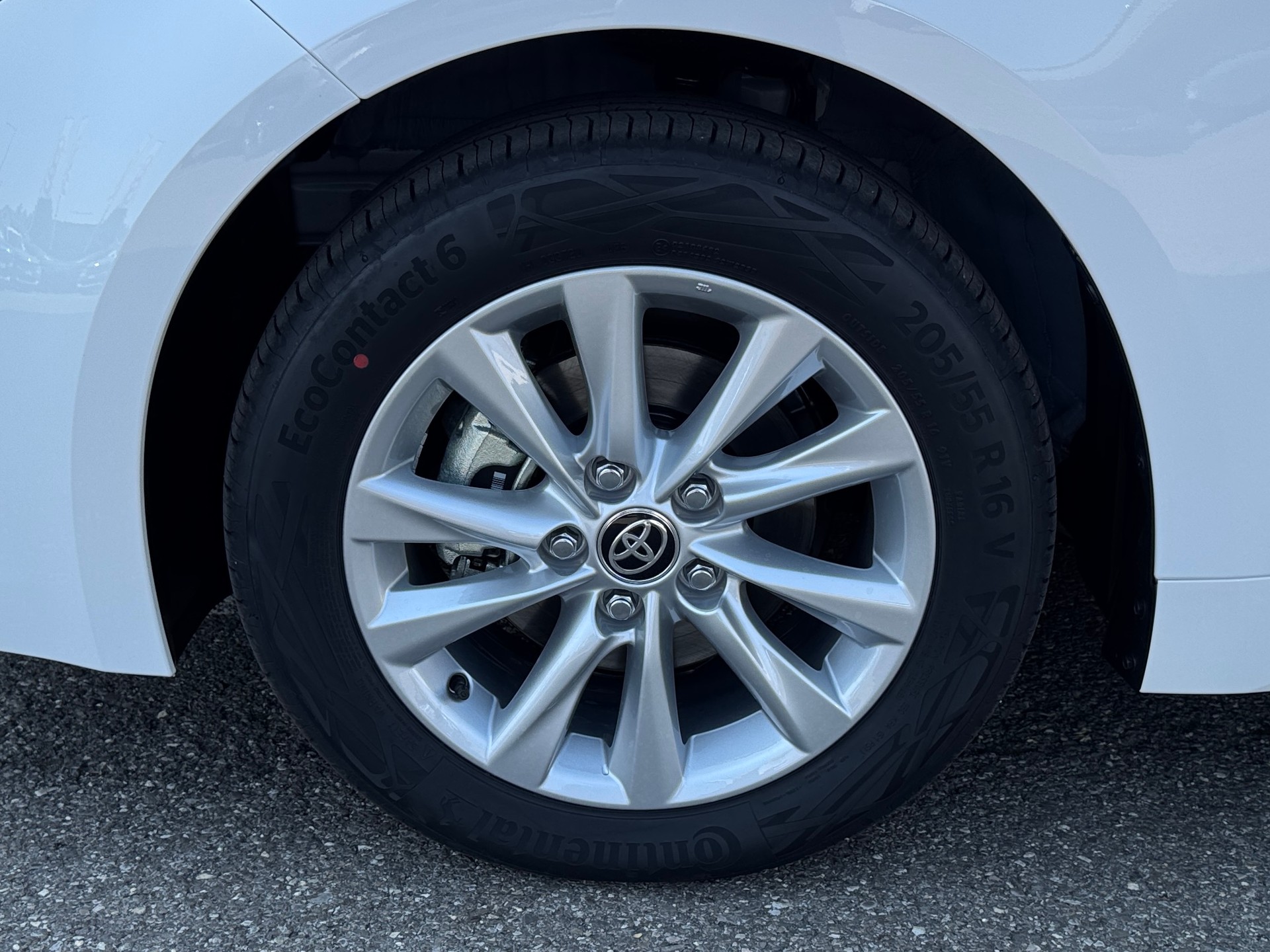 TOYOTA Corolla 1.8 HSD Comfort e- CVT-image-5