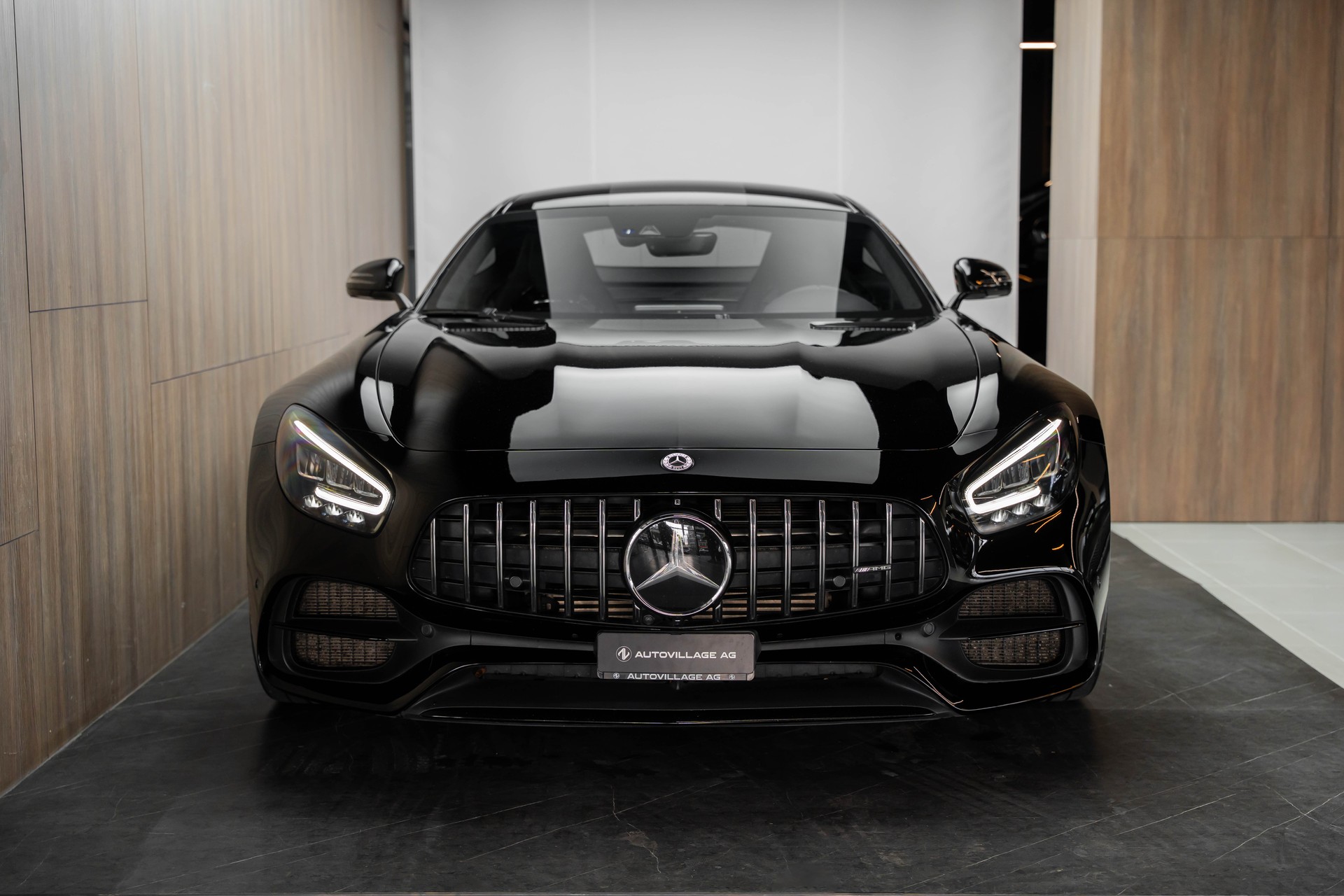 MERCEDES-BENZ AMG GT Speedshift DCT | Night Edition-image-29