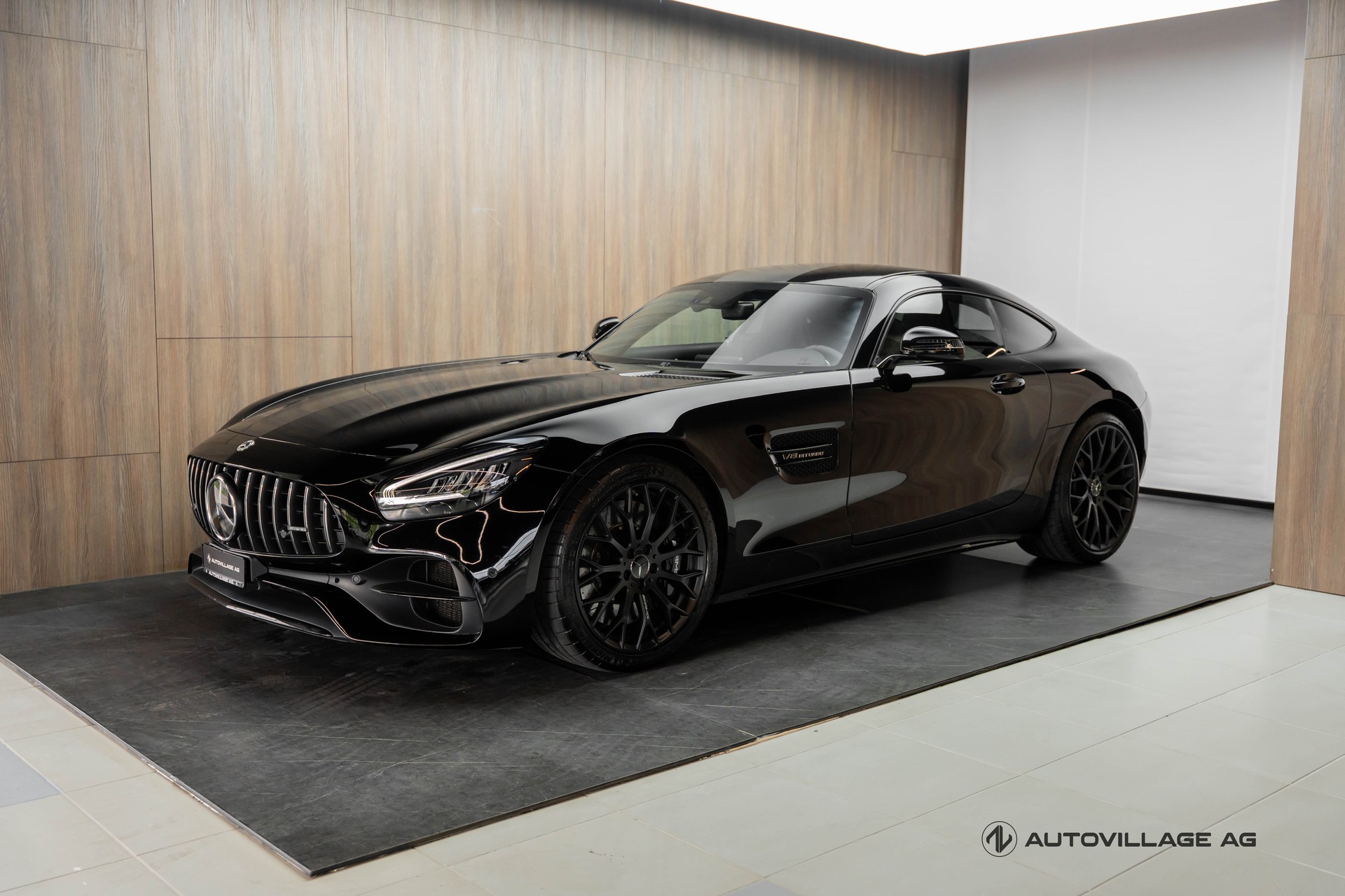 MERCEDES-BENZ AMG GT Speedshift DCT | Night Edition