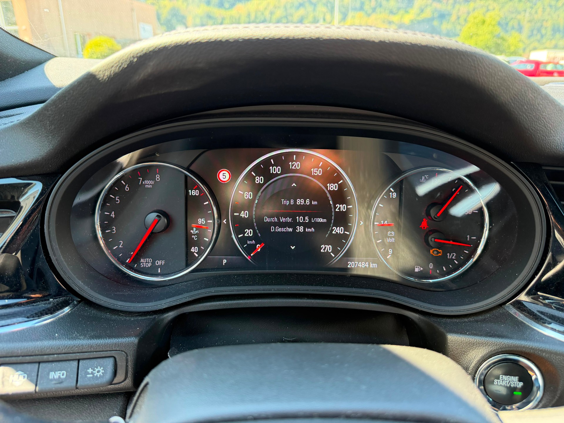 OPEL Insignia 2.0 T Sports Tourer GSI 4WD Automat-image-9