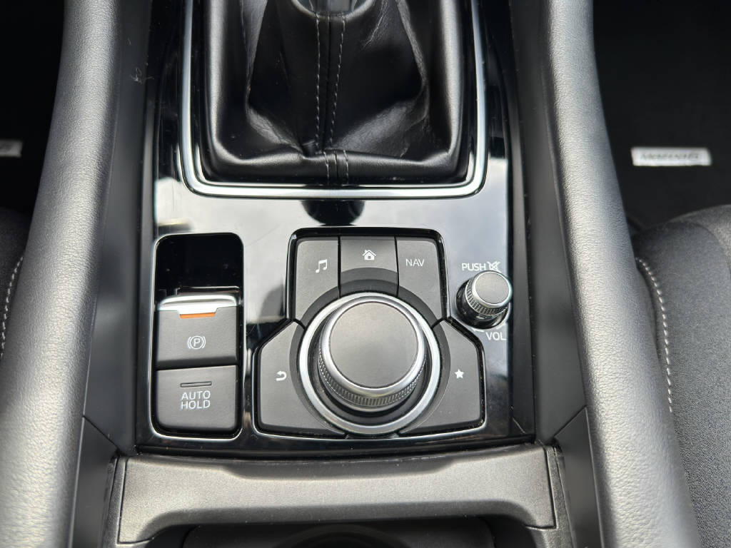 MAZDA 6 Sport Wagon 2.0 Revolution-image-16
