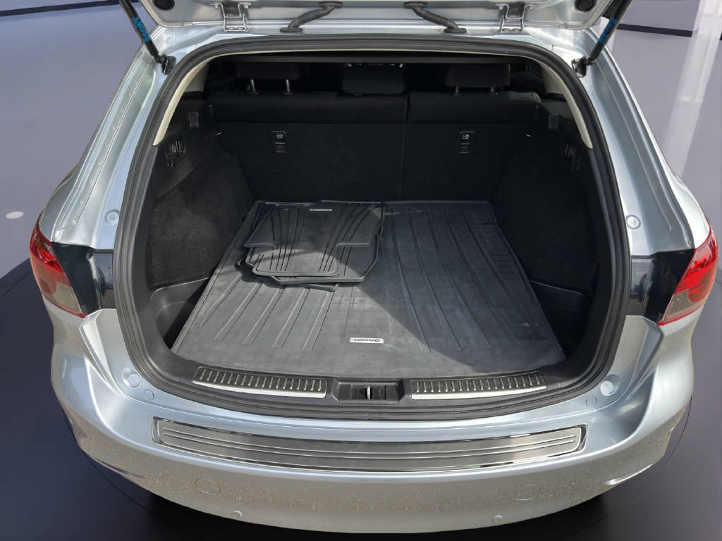 MAZDA 6 Sport Wagon 2.0 Revolution-image-12