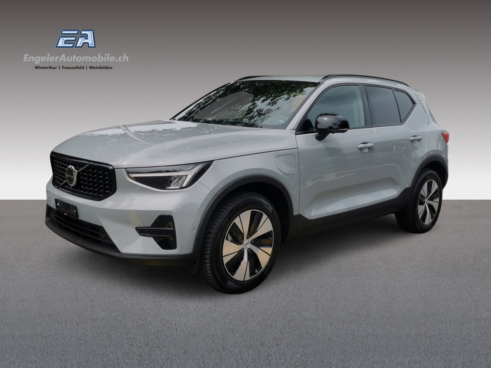 VOLVO XC40 1.5 T4 PiH Plus Dark