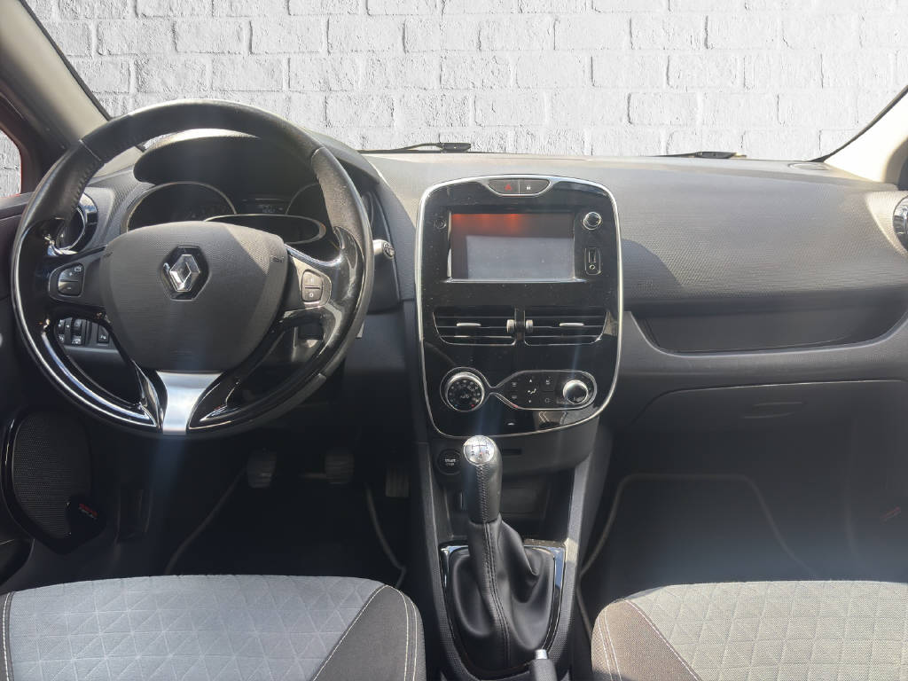RENAULT Clio 0.9 TCe Swiss Edition S/S-image-7
