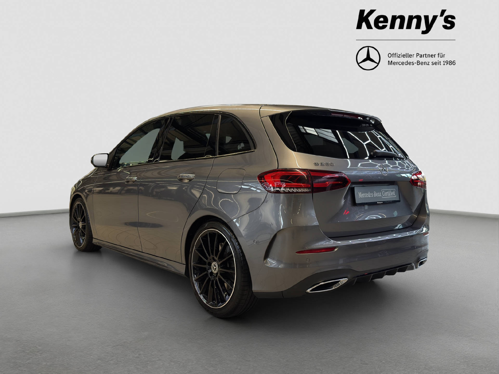 MERCEDES-BENZ B 250 AMG Line 4MATIC-showroom-element-3