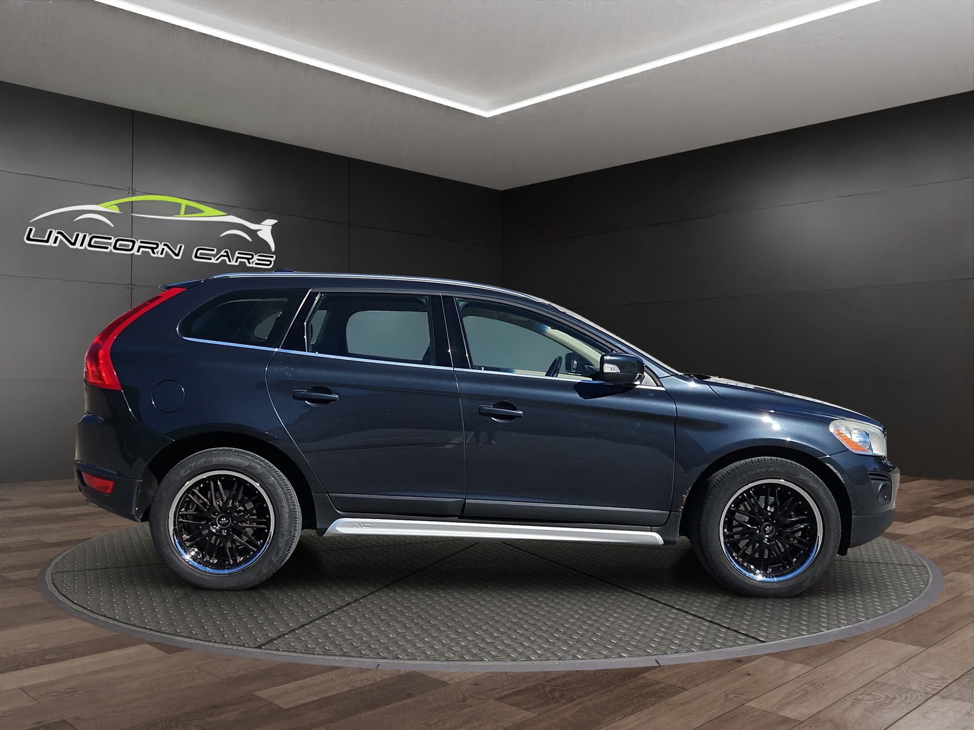 VOLVO XC60 T6 AWD Summum Geartronic-showroom-element-3