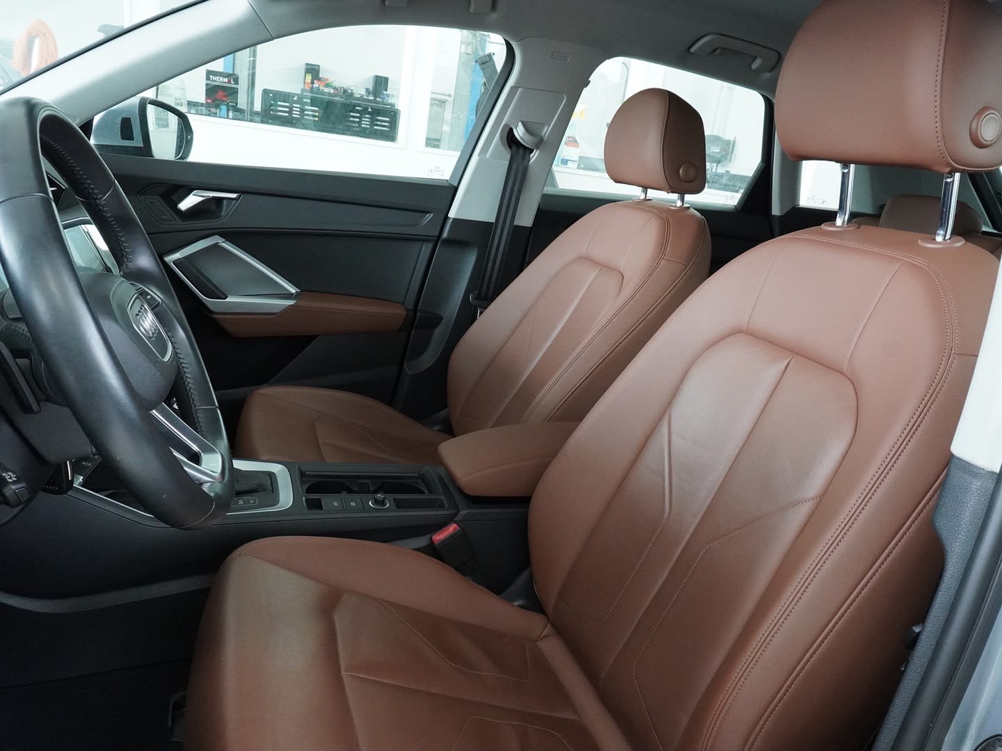 AUDI Q3 45 TFSI advanced quattro S-tronic-showroom-element-3