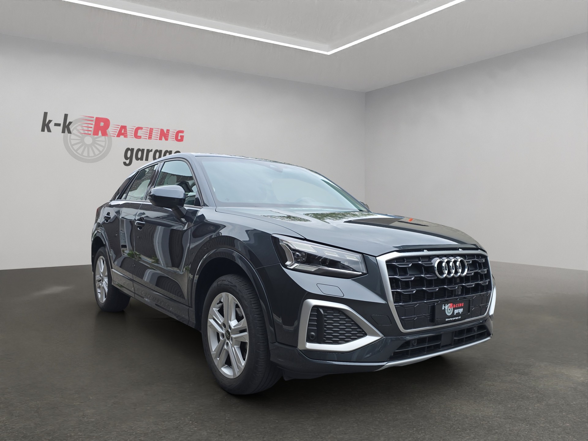AUDI Q2 35 TFSI S-tronic Prestige-showroom-element-2