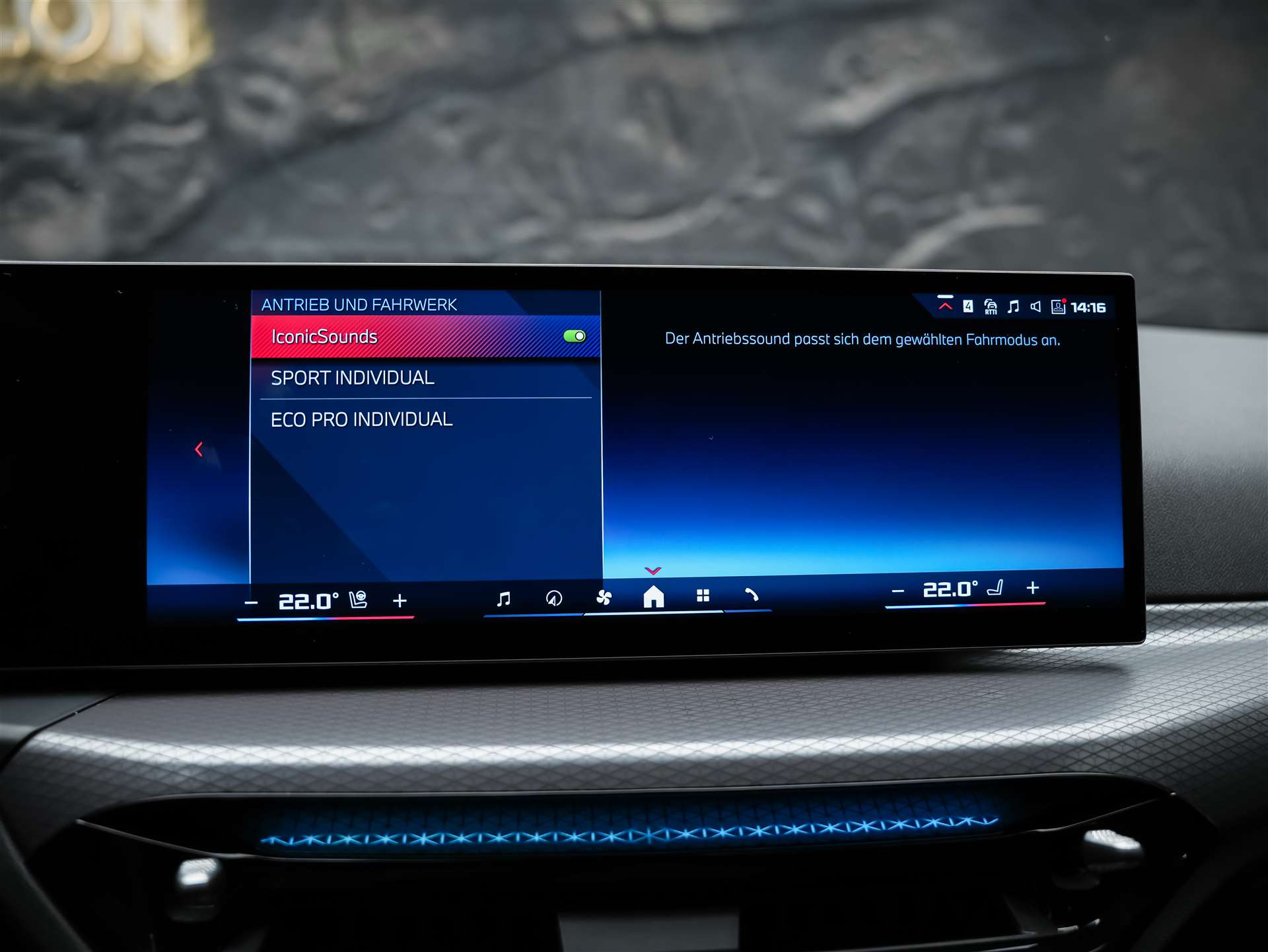BMW M340i xDrive Steptronic M Sport Pro *Facelift*Werksgarantie*Lenkradheizung*Head Up Display*360° Kamera*-image-39