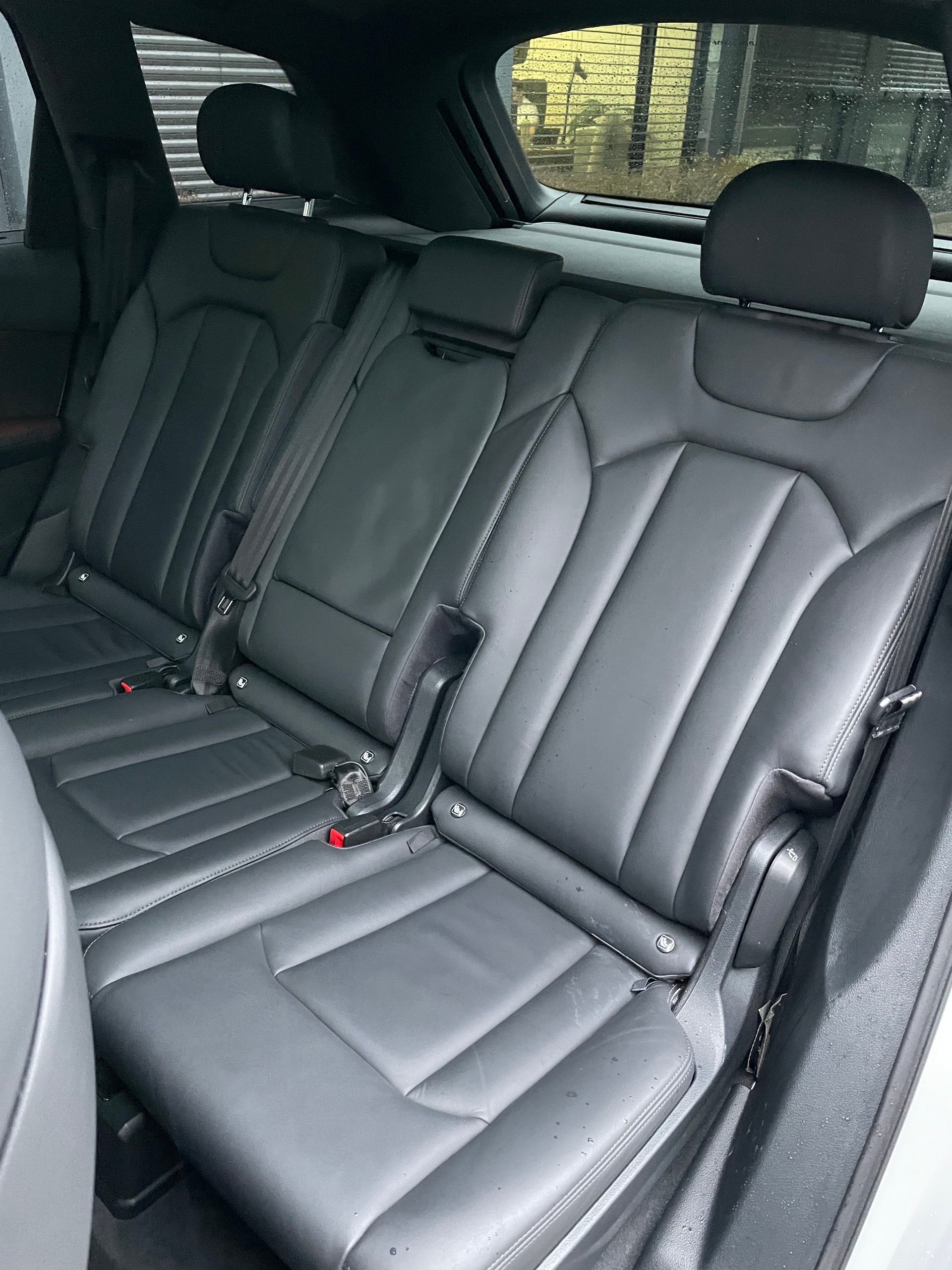 AUDI Q7 e-tron 3.0 TDI quattro tiptronic-image-22