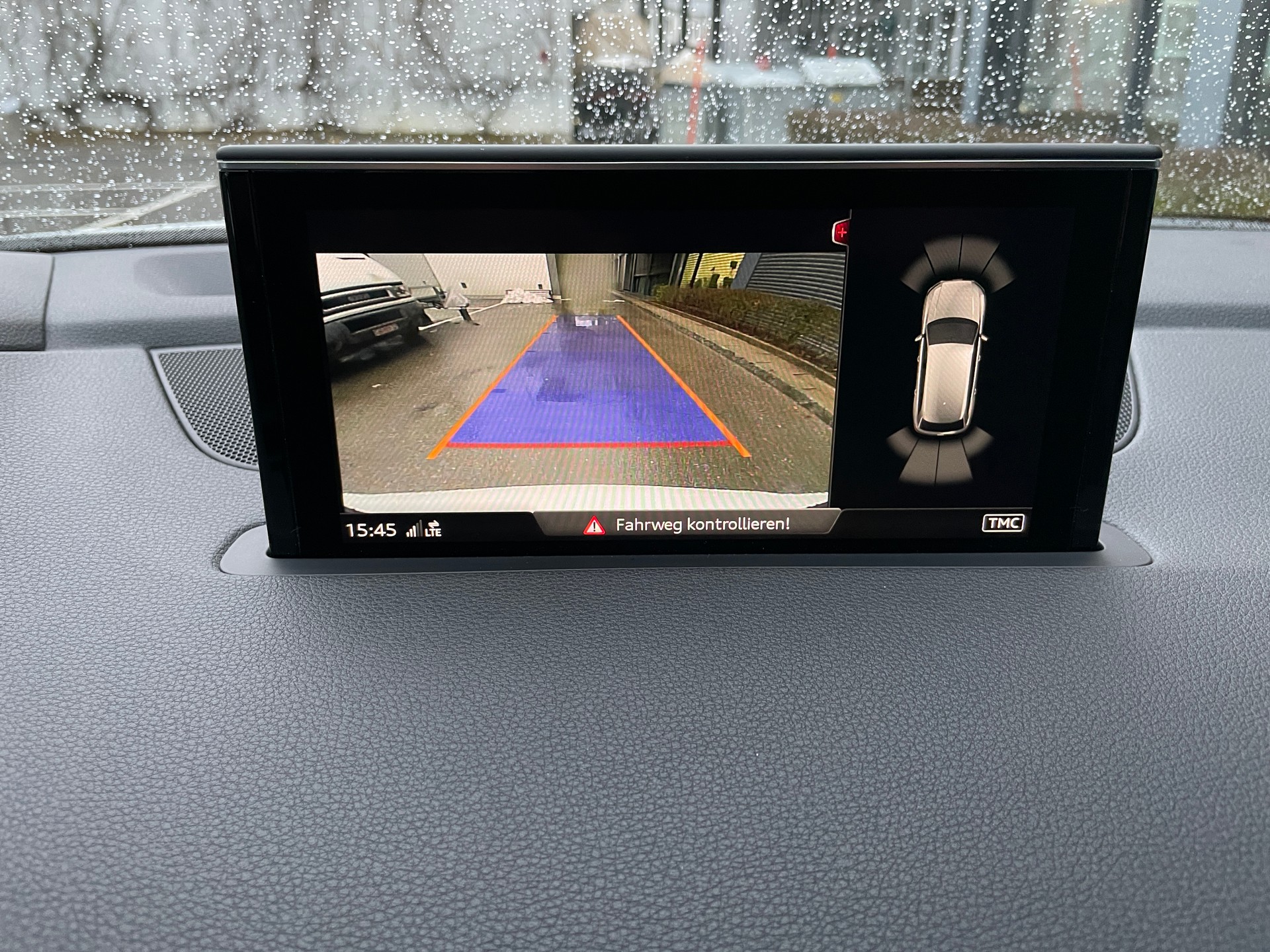 AUDI Q7 e-tron 3.0 TDI quattro tiptronic-image-18