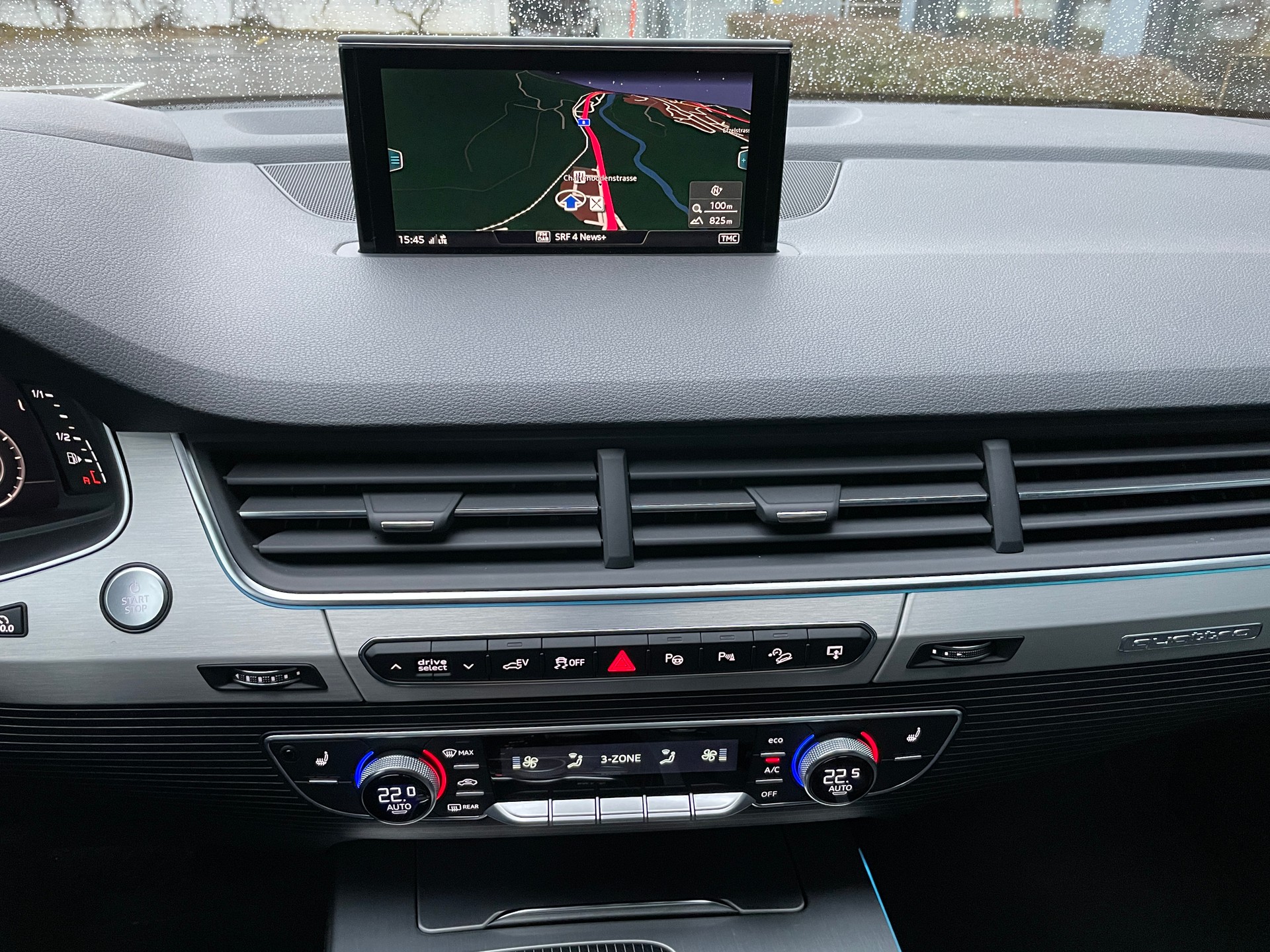 AUDI Q7 e-tron 3.0 TDI quattro tiptronic-image-17