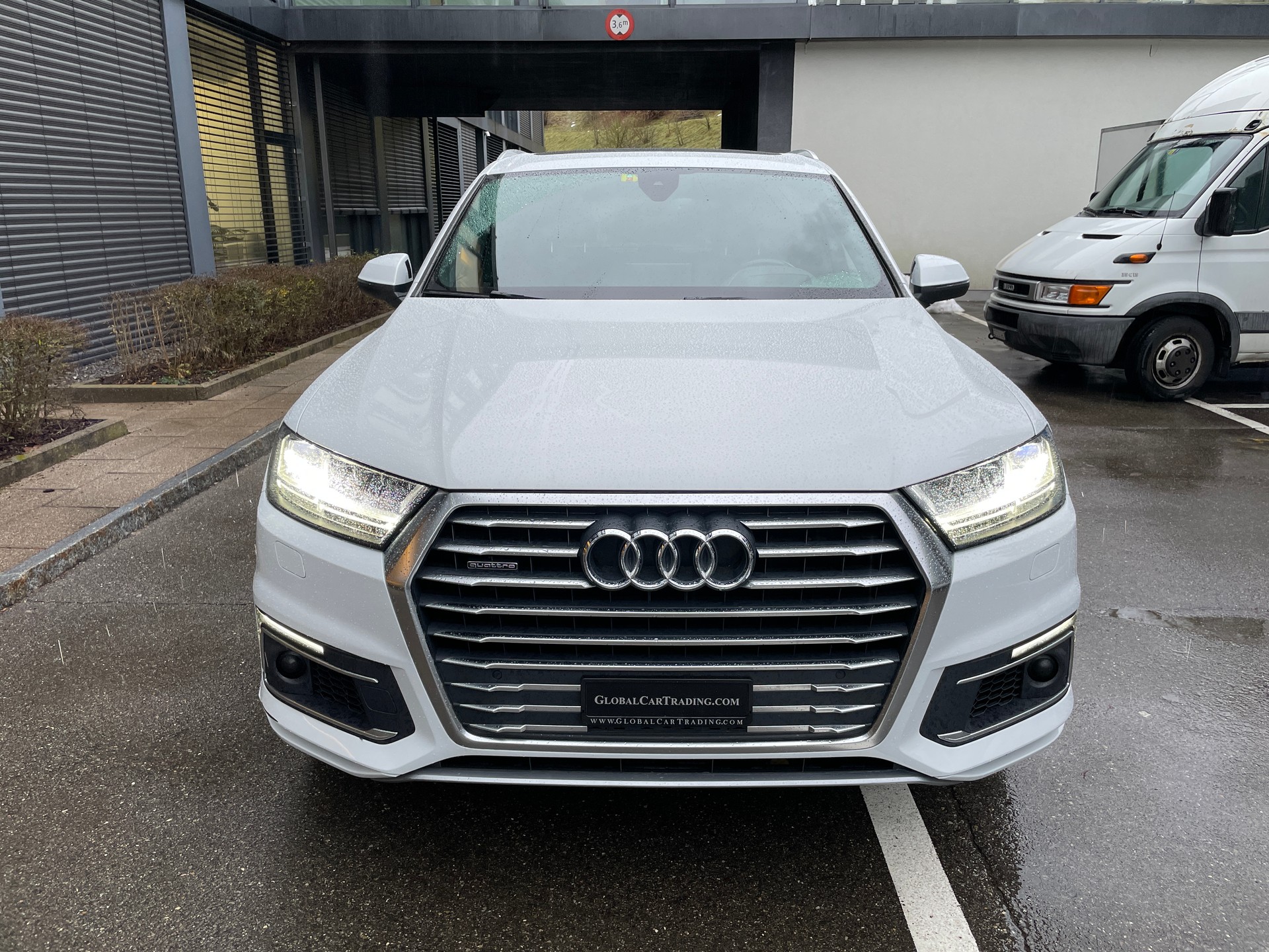 AUDI Q7 e-tron 3.0 TDI quattro tiptronic-image-7