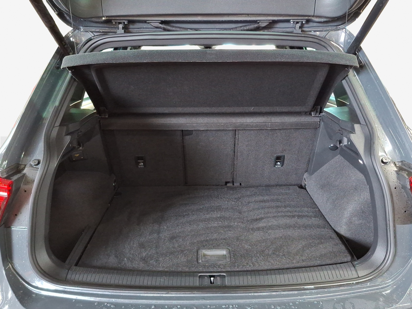 VW Tiguan 2.0TSI R-Line 4Motion DSG-image-12