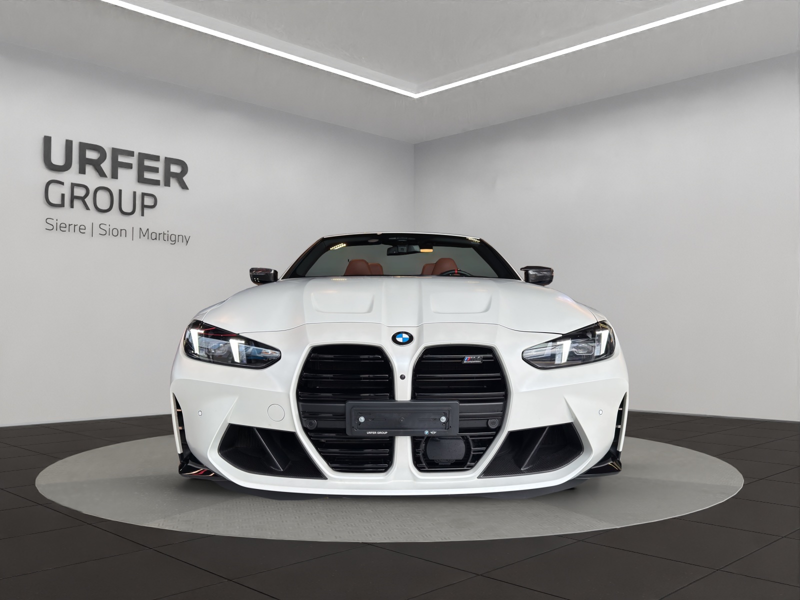 BMW M4 Cabrio Competition M xDrive-showroom-element-2