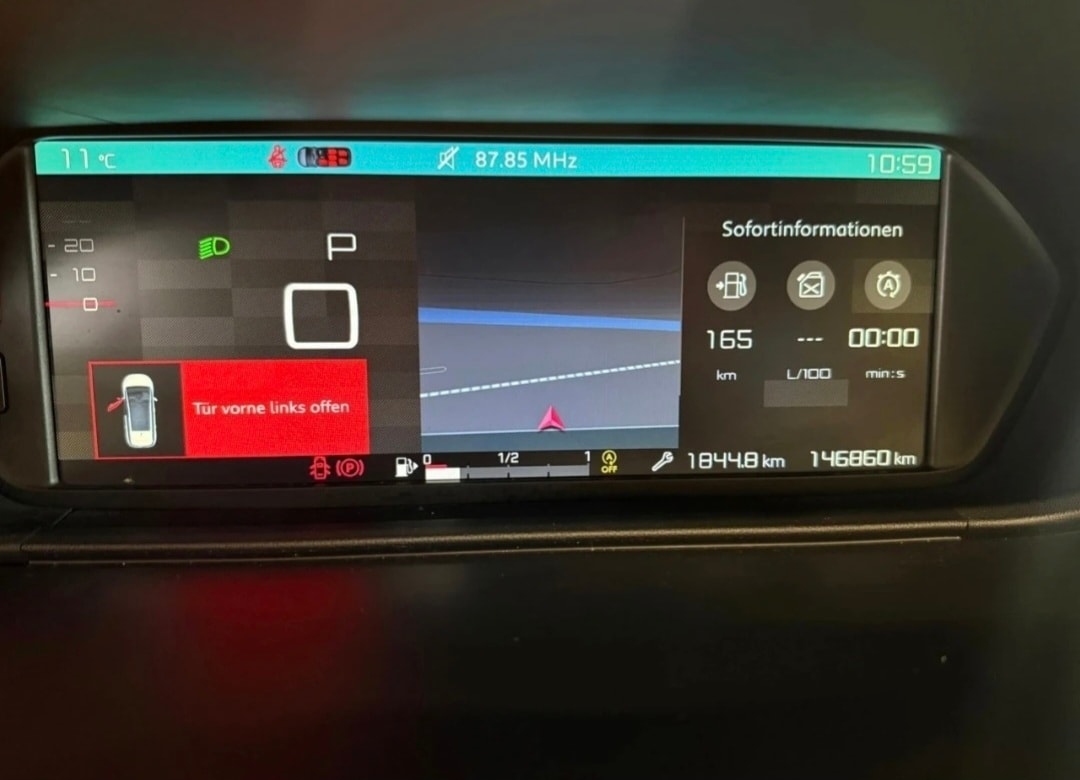 CITROEN Grand C4 Picasso 1.6 BlueHDi Feel Edition EAT6-image-11