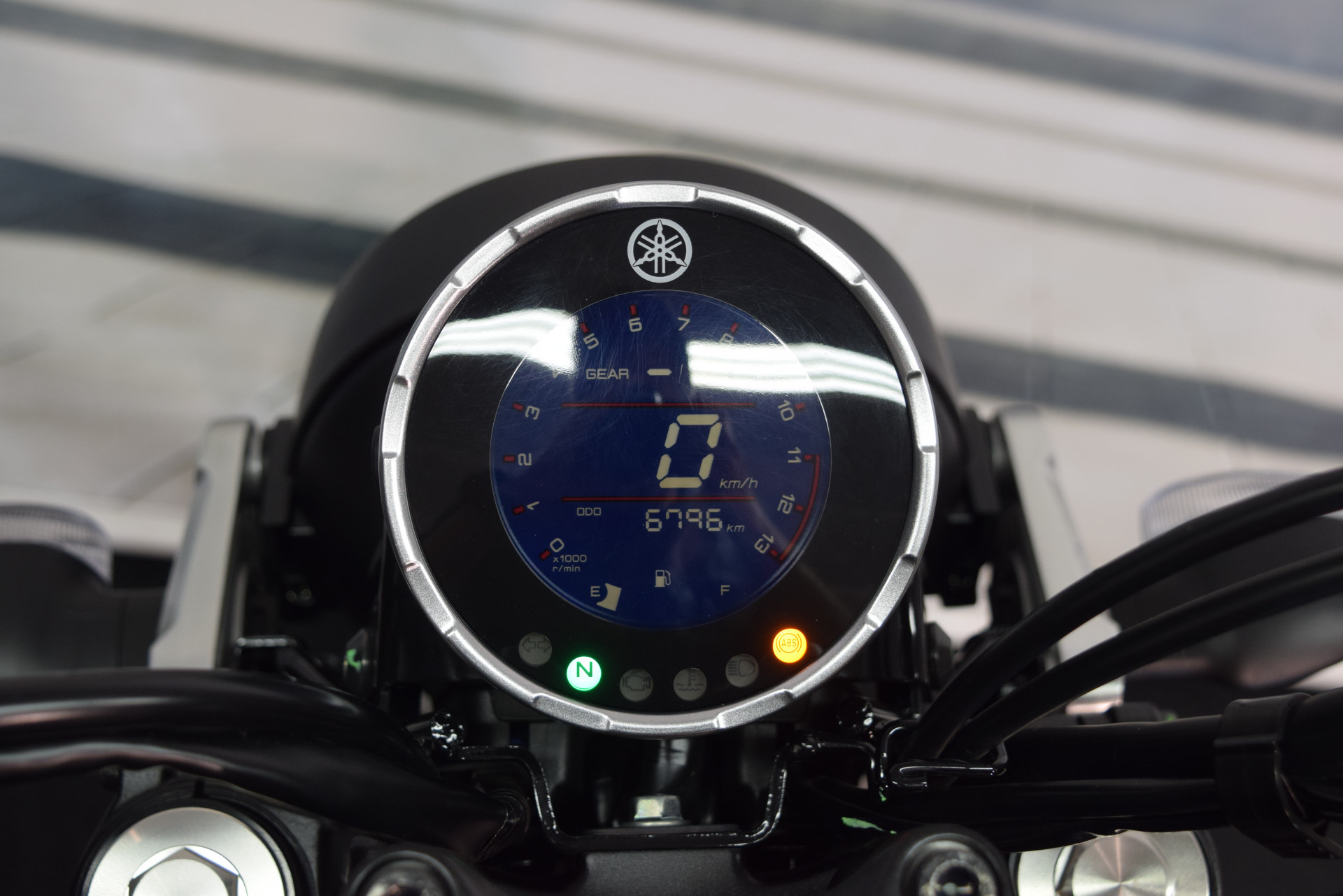 YAMAHA XSR 125 Legacy inkl. Akrapovic-image-7