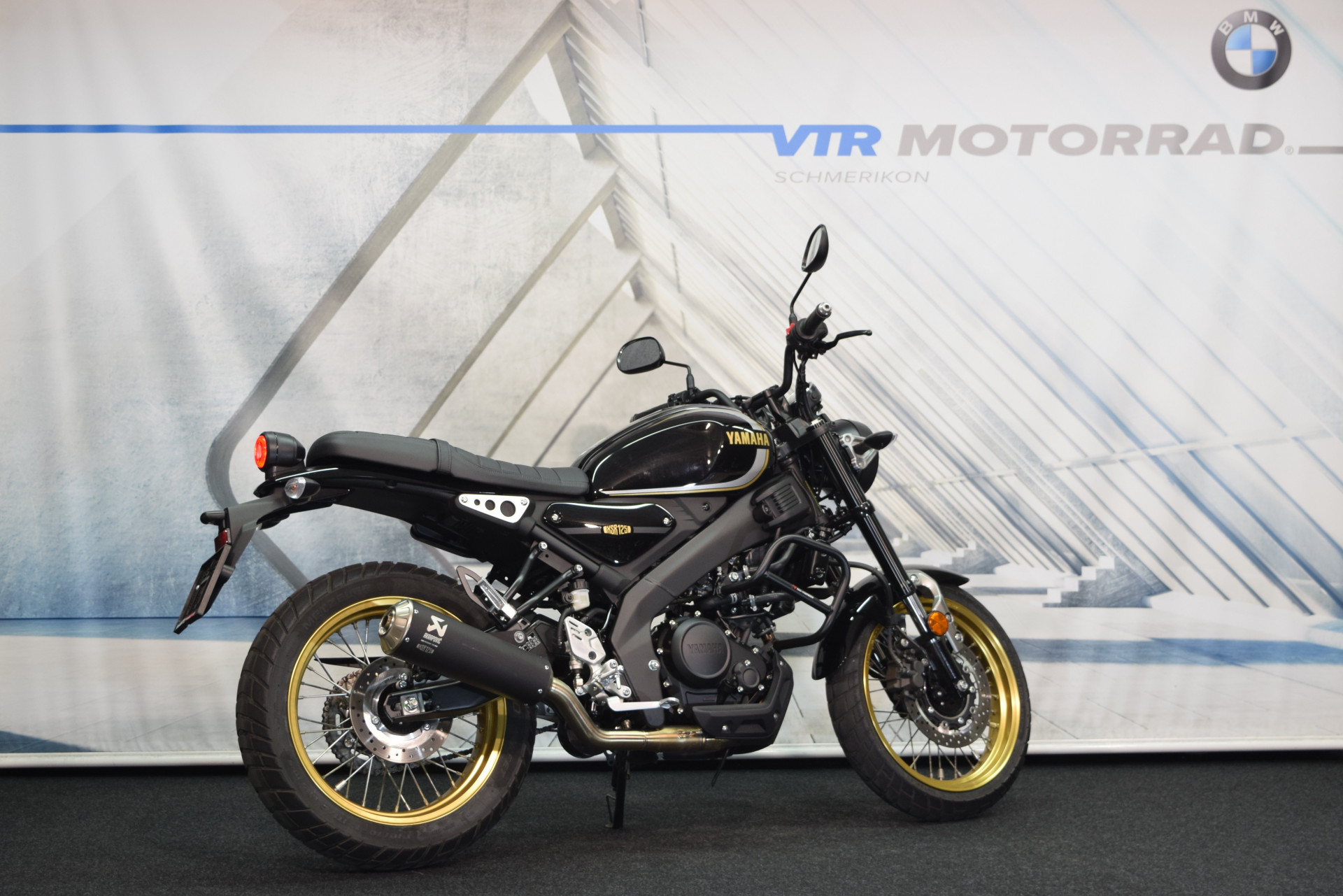 YAMAHA XSR 125 Legacy inkl. Akrapovic-image-2