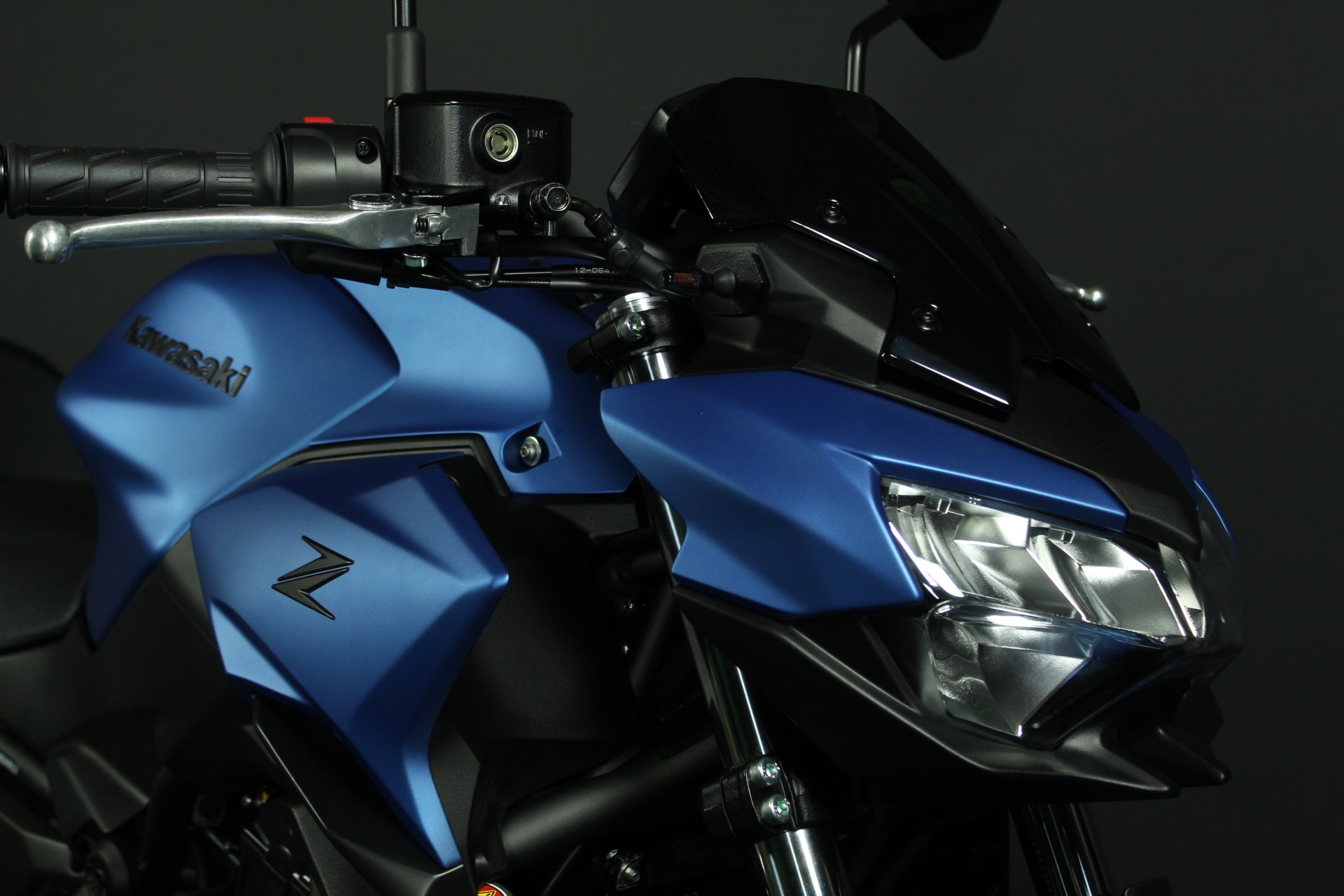 KAWASAKI Z 650 (50/35 KW) *Blue Horizon* Level 1-image-3